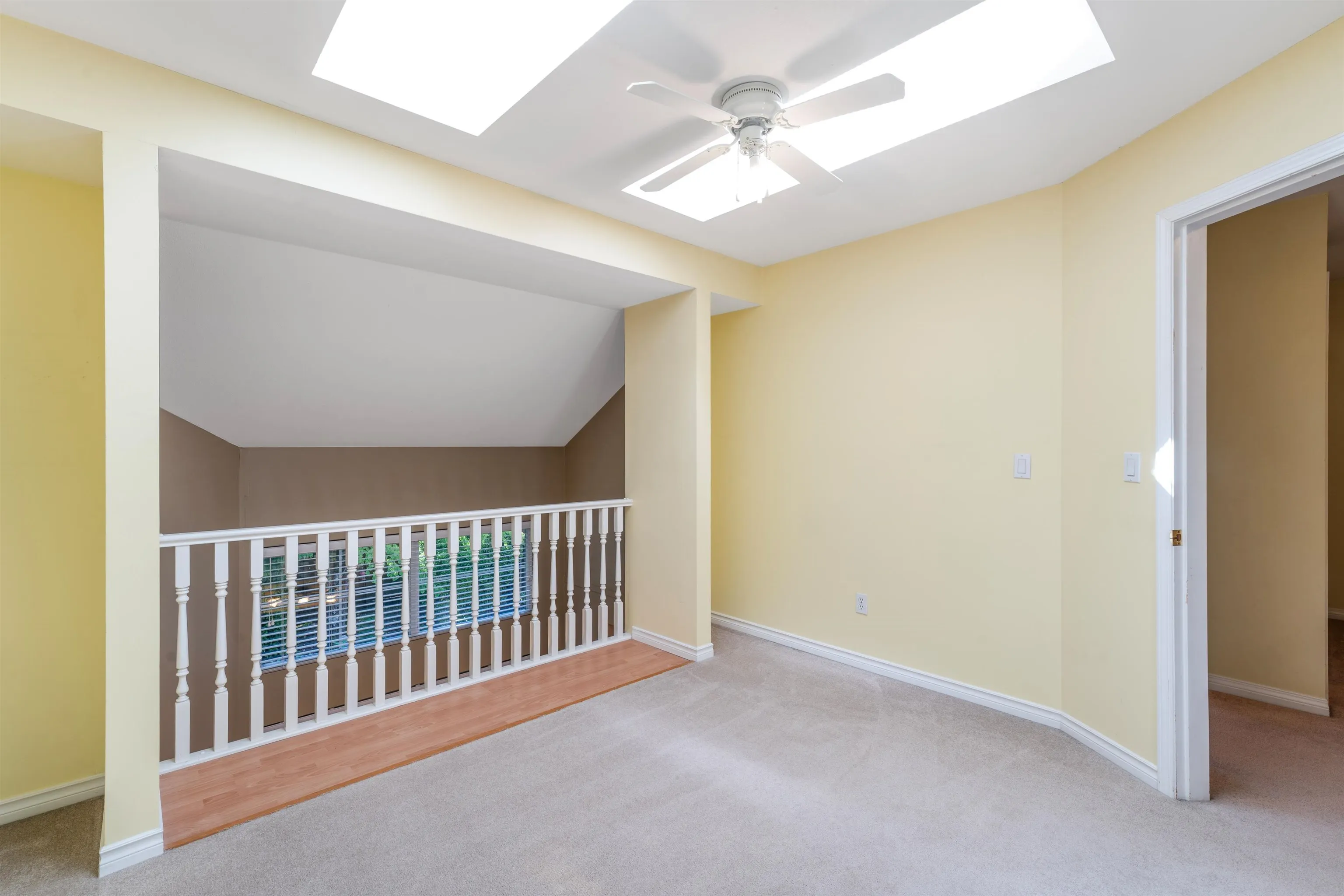 33 8111 160 Street