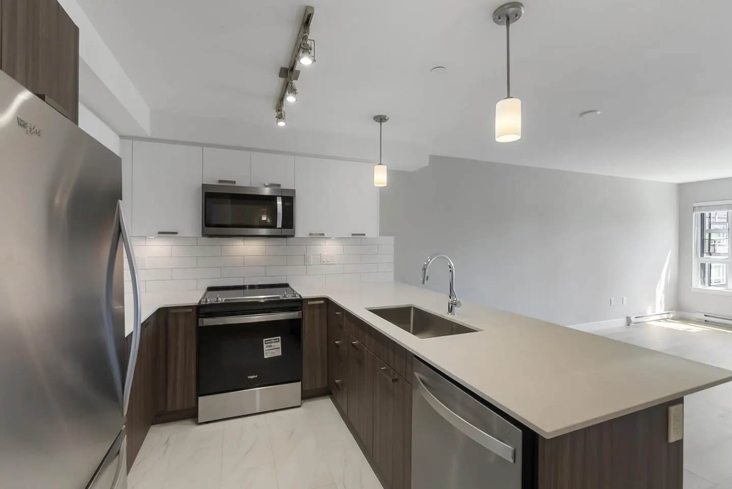 209 22562 121 Avenue