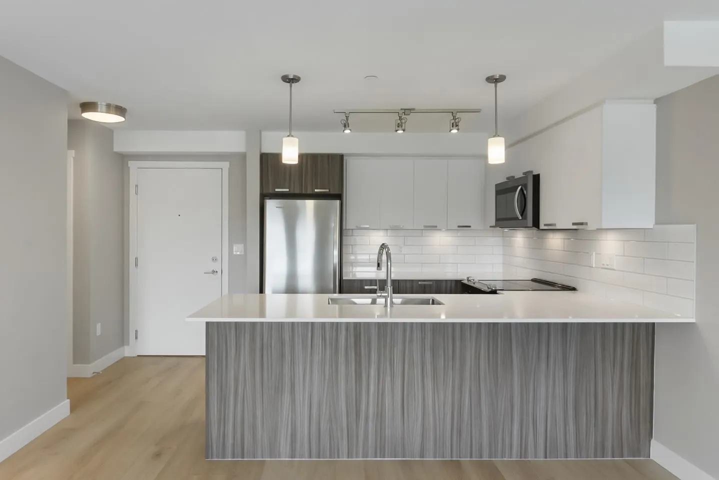 209 22562 121 Avenue