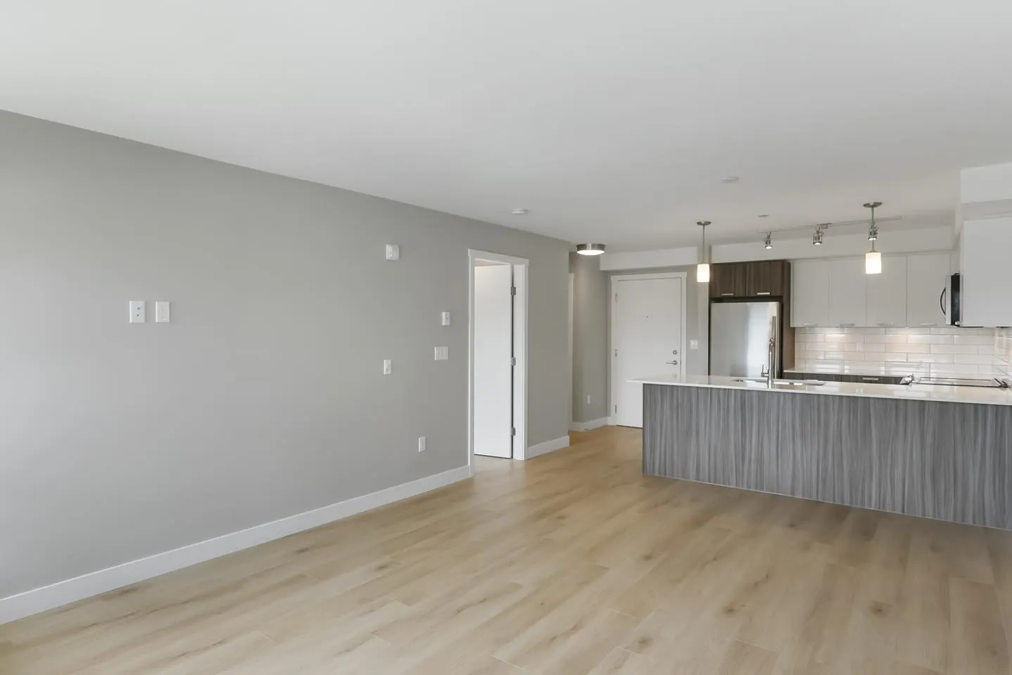 209 22562 121 Avenue