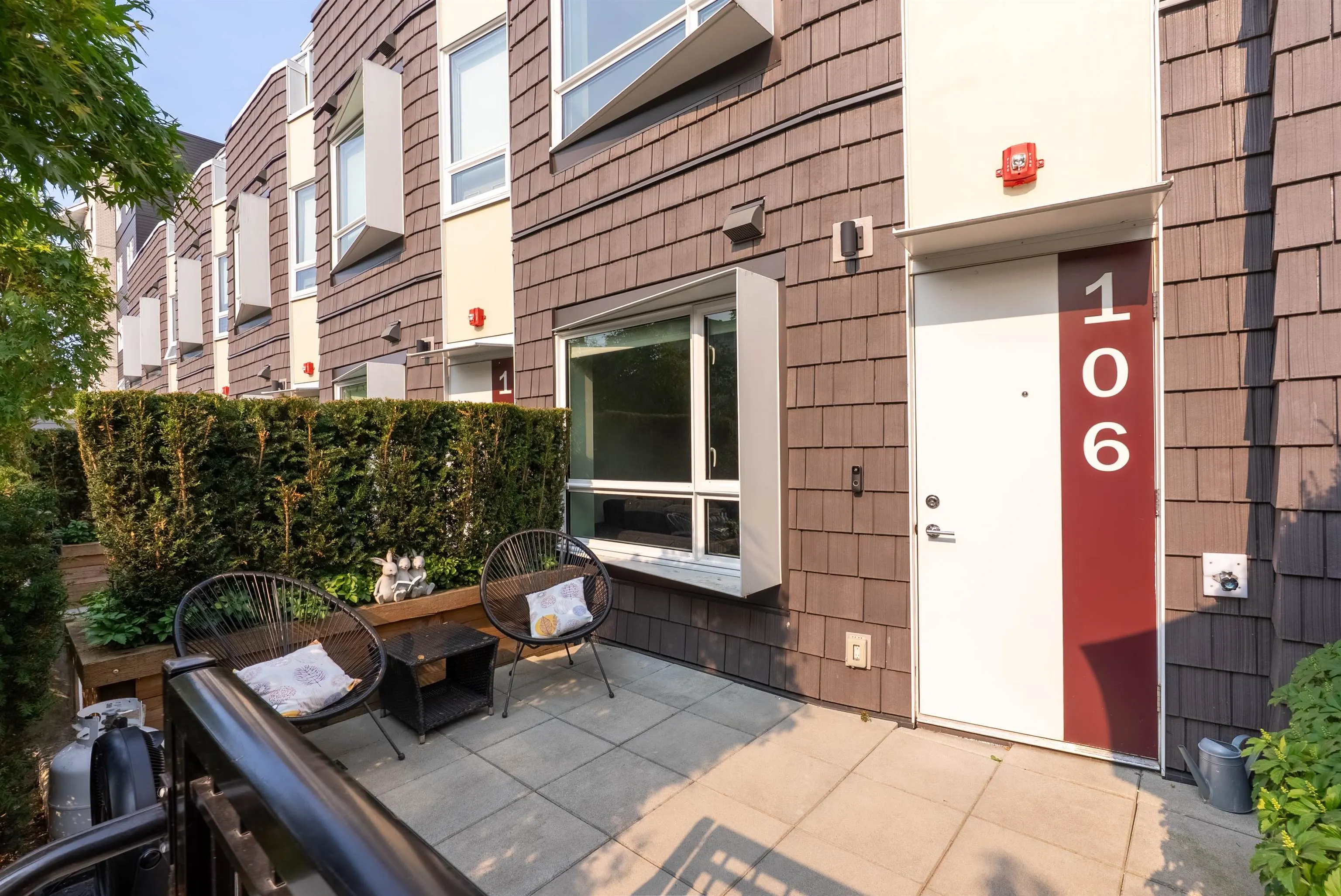 106 12040 Plaza Street