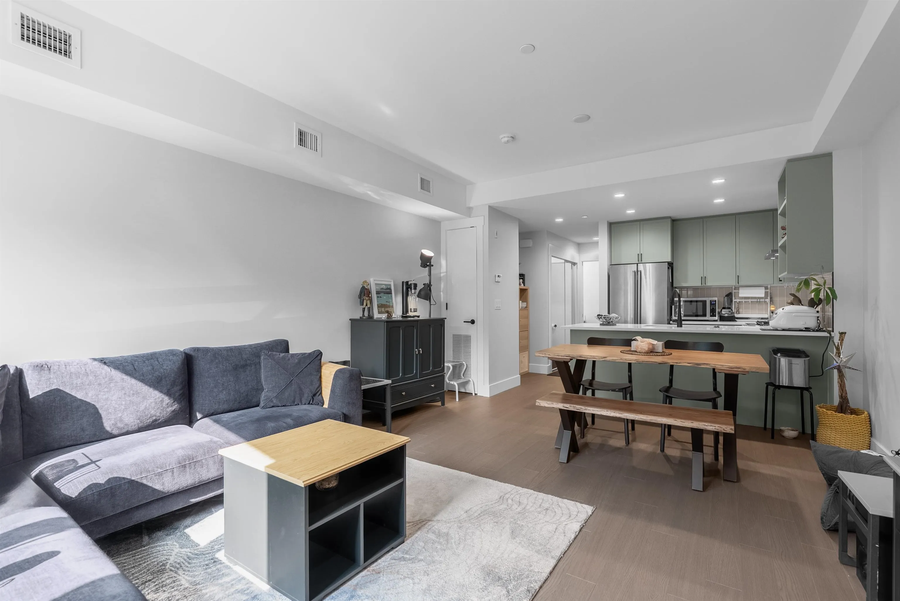 106 12040 Plaza Street