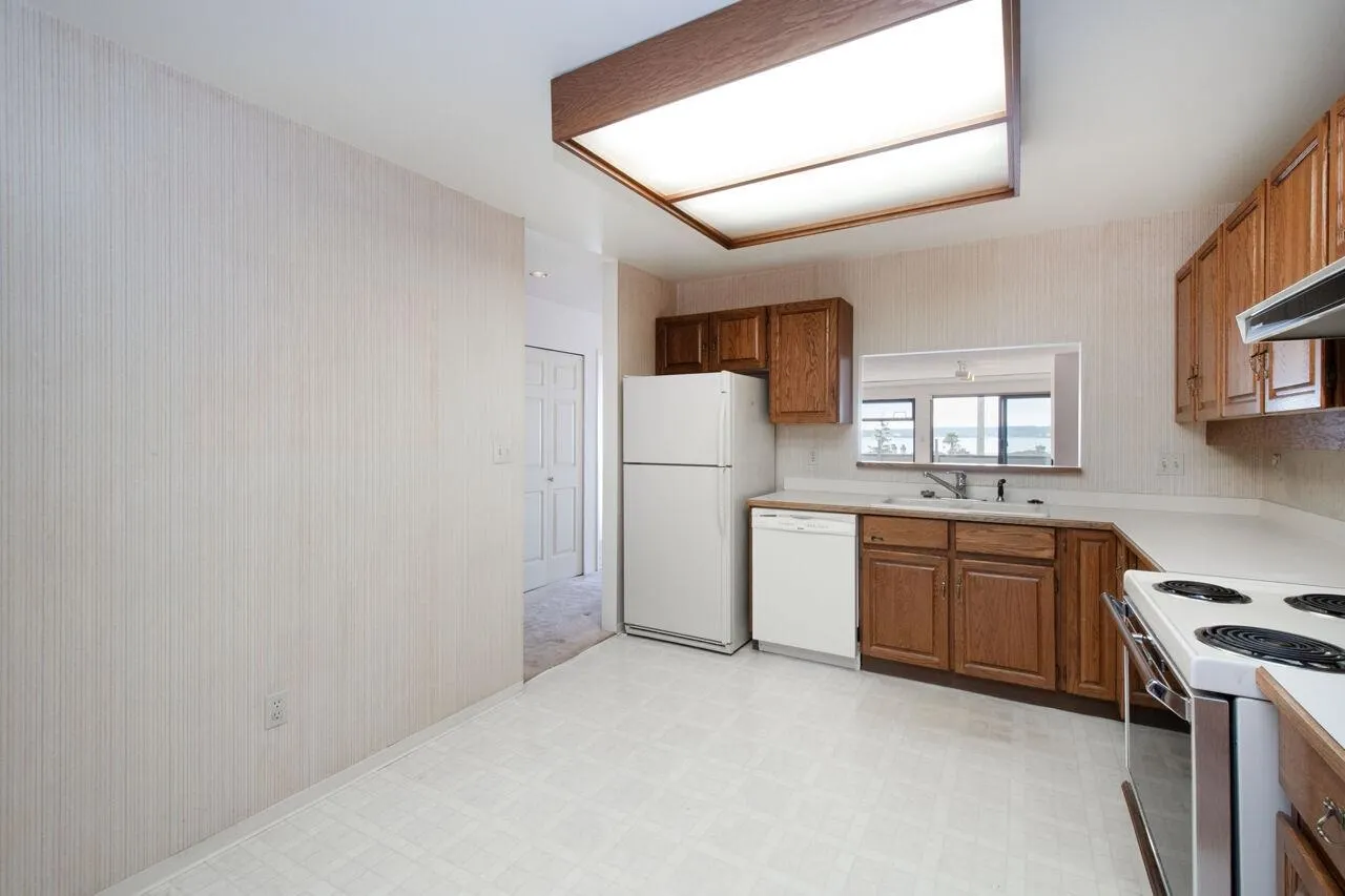 202 225 24th Street