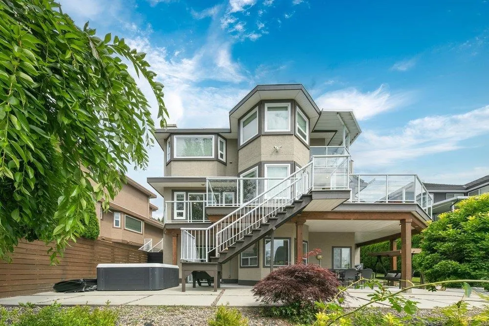 2608 Sandstone Court