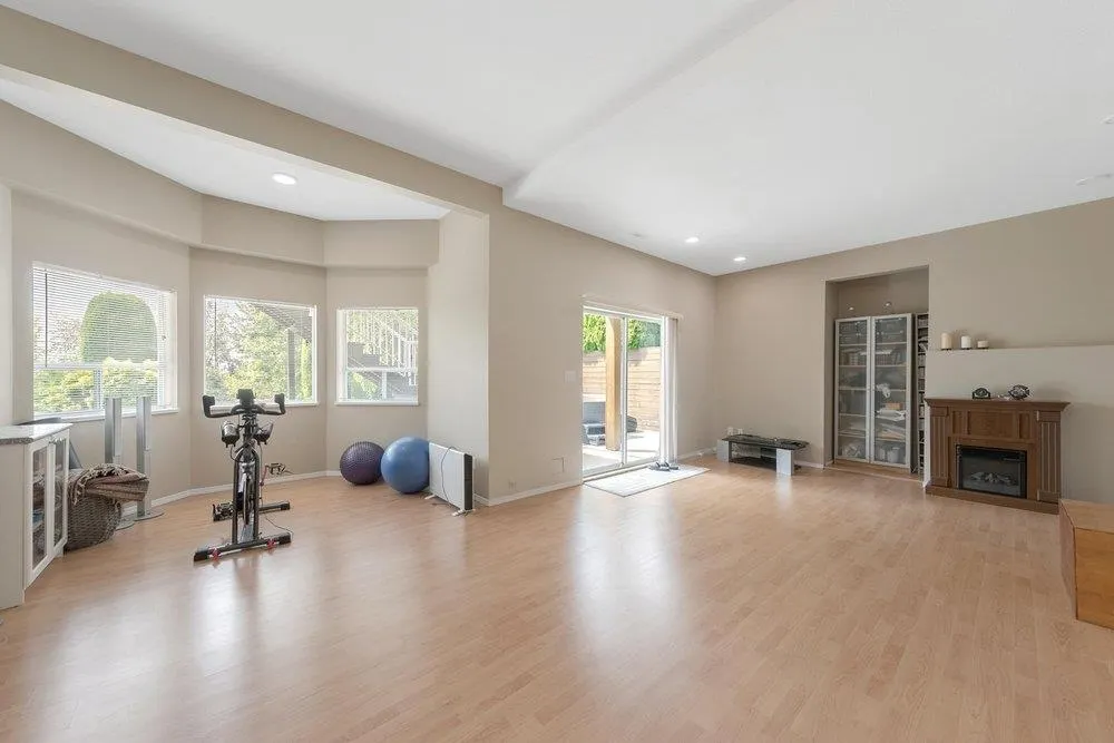 2608 Sandstone Court