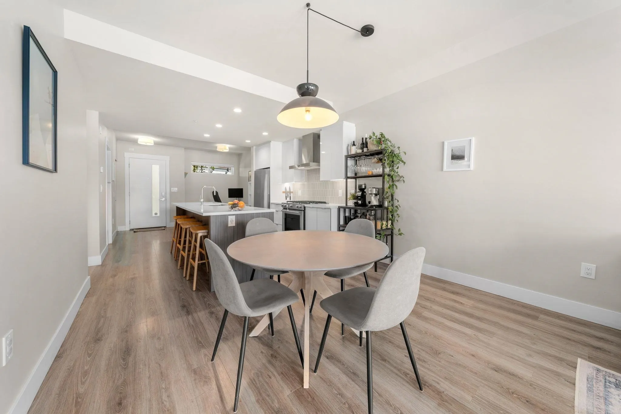 302 1496 Charlotte Road