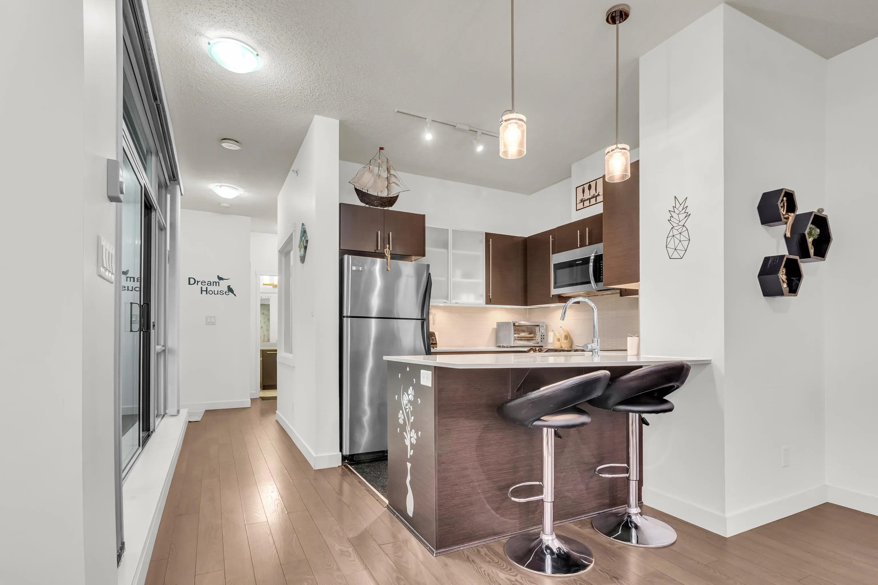 1004 13399 104 Avenue