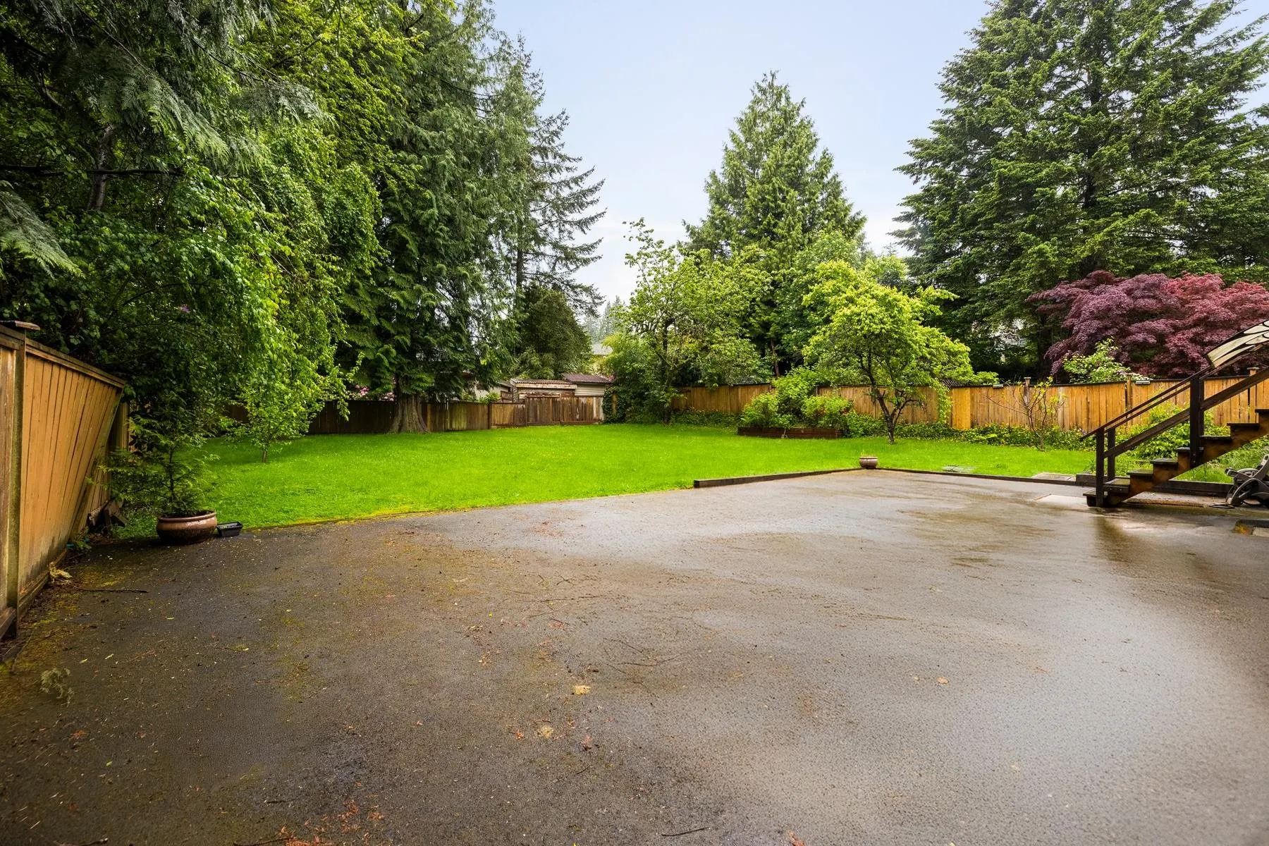 1561 Merlynn Crescent