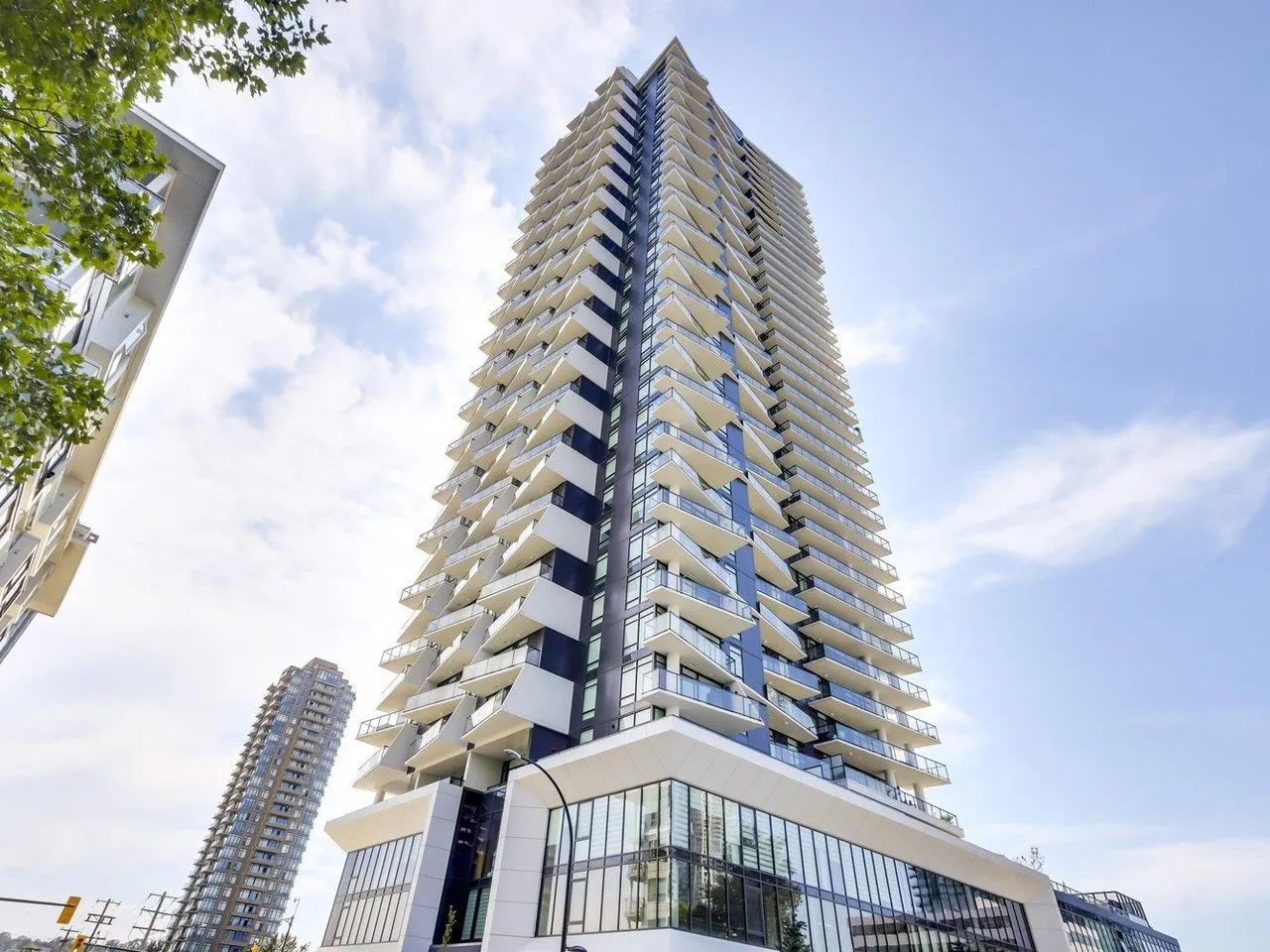 3804 2181 Madison Avenue
