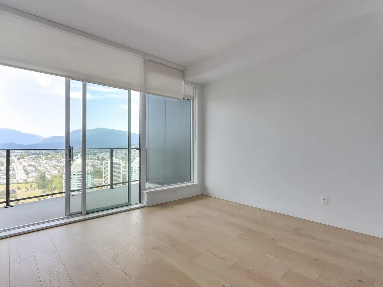 3804 2181 Madison Avenue