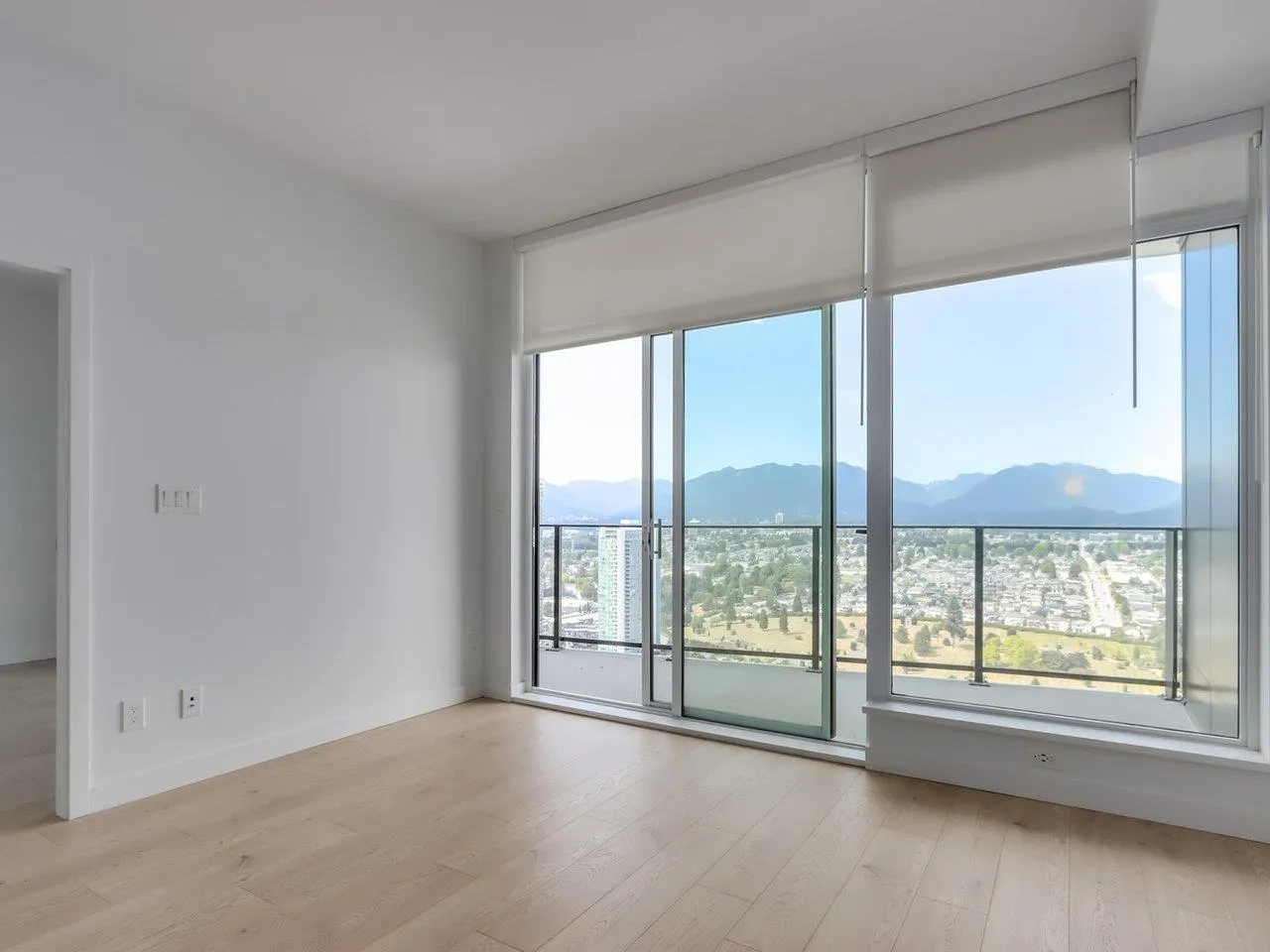 3804 2181 Madison Avenue