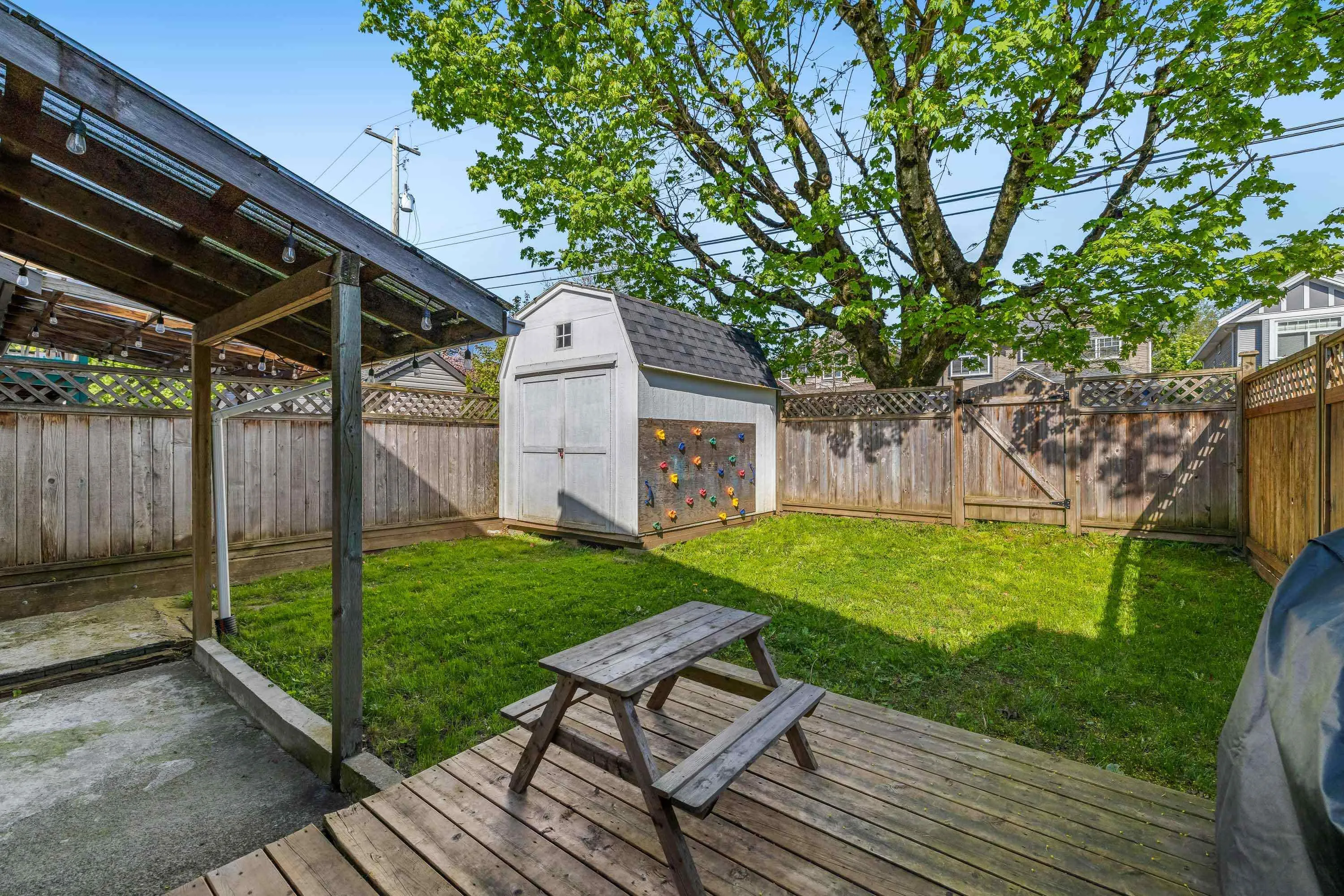 408 Bruneau Place