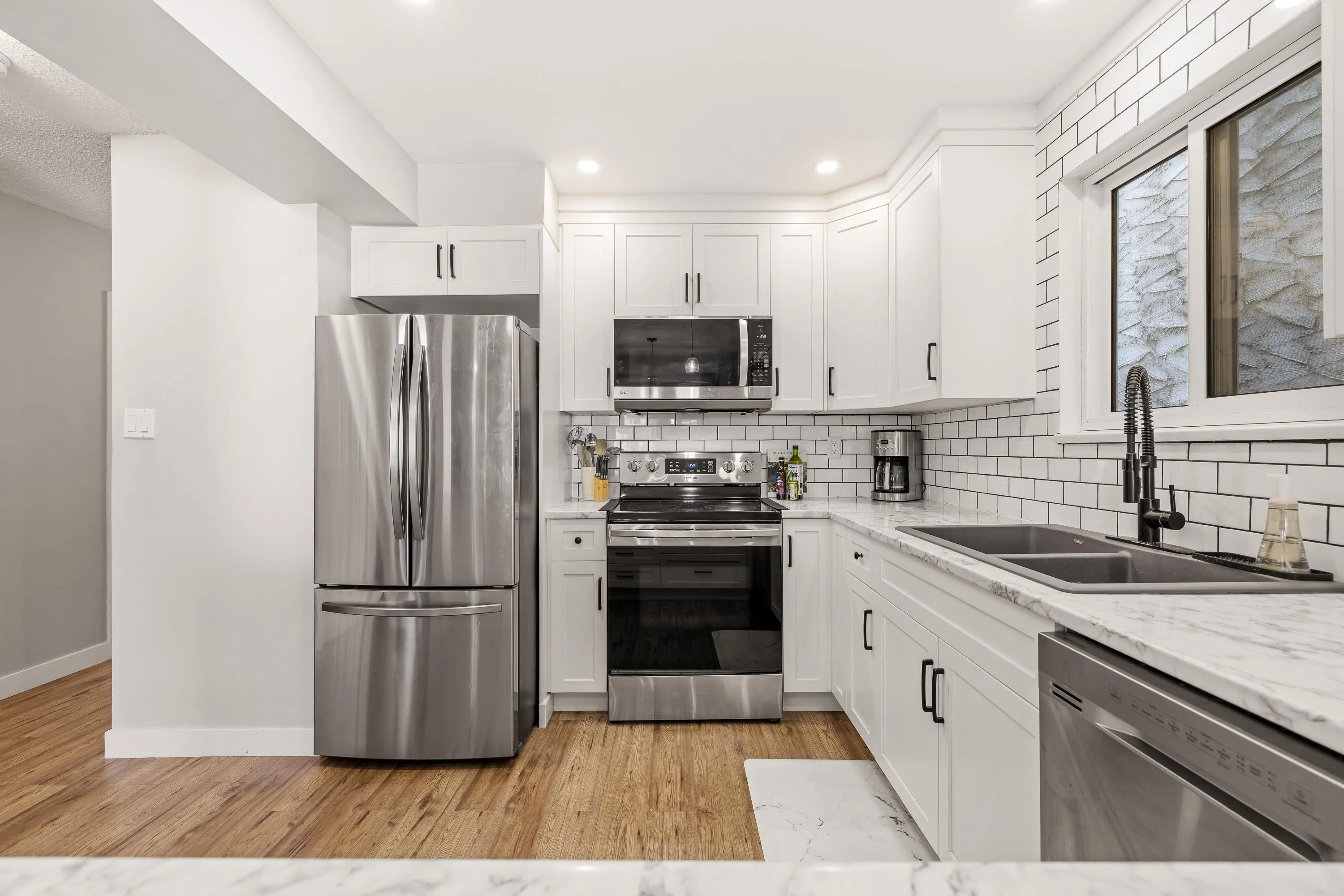 408 Bruneau Place
