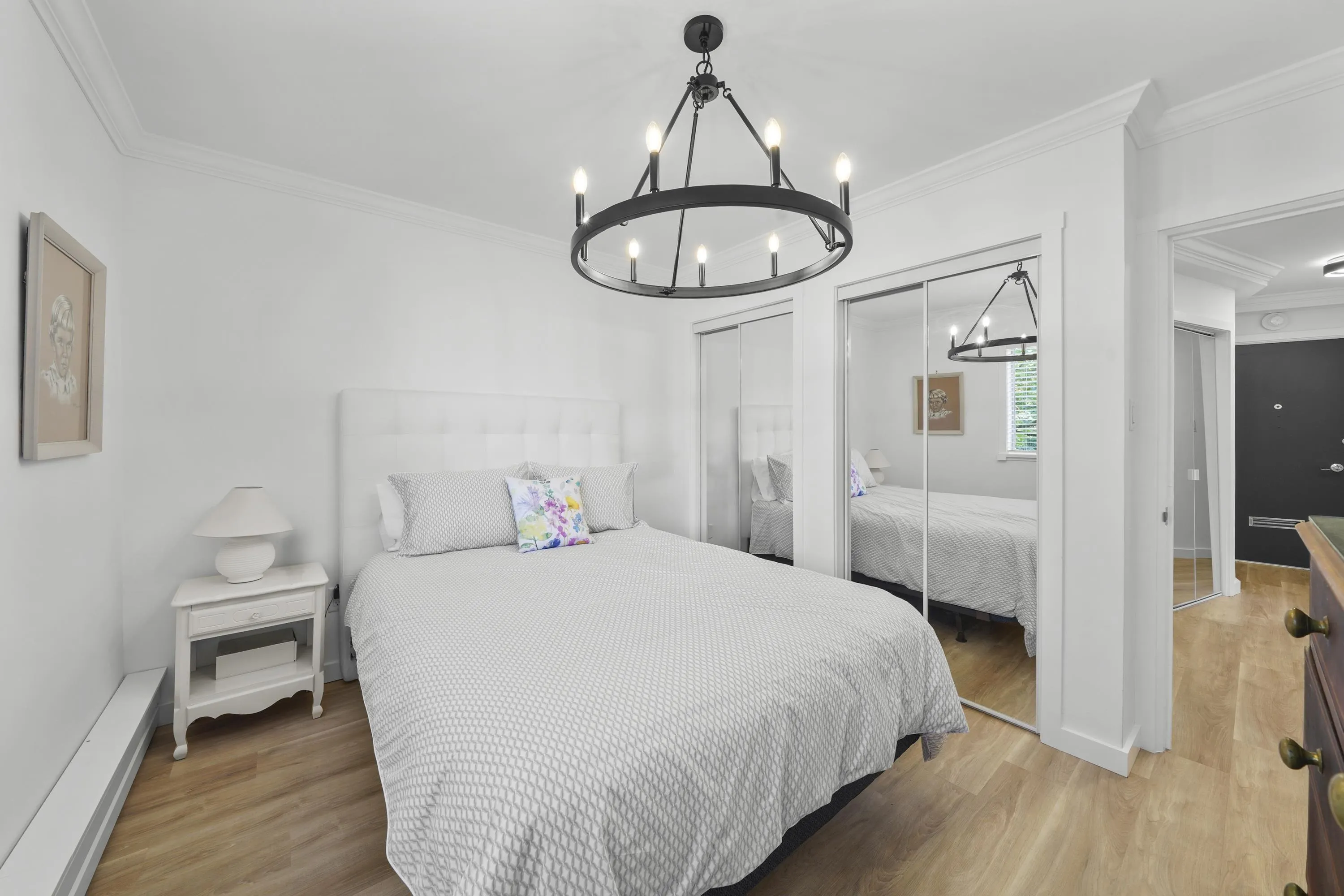 605 1930 Marine Drive