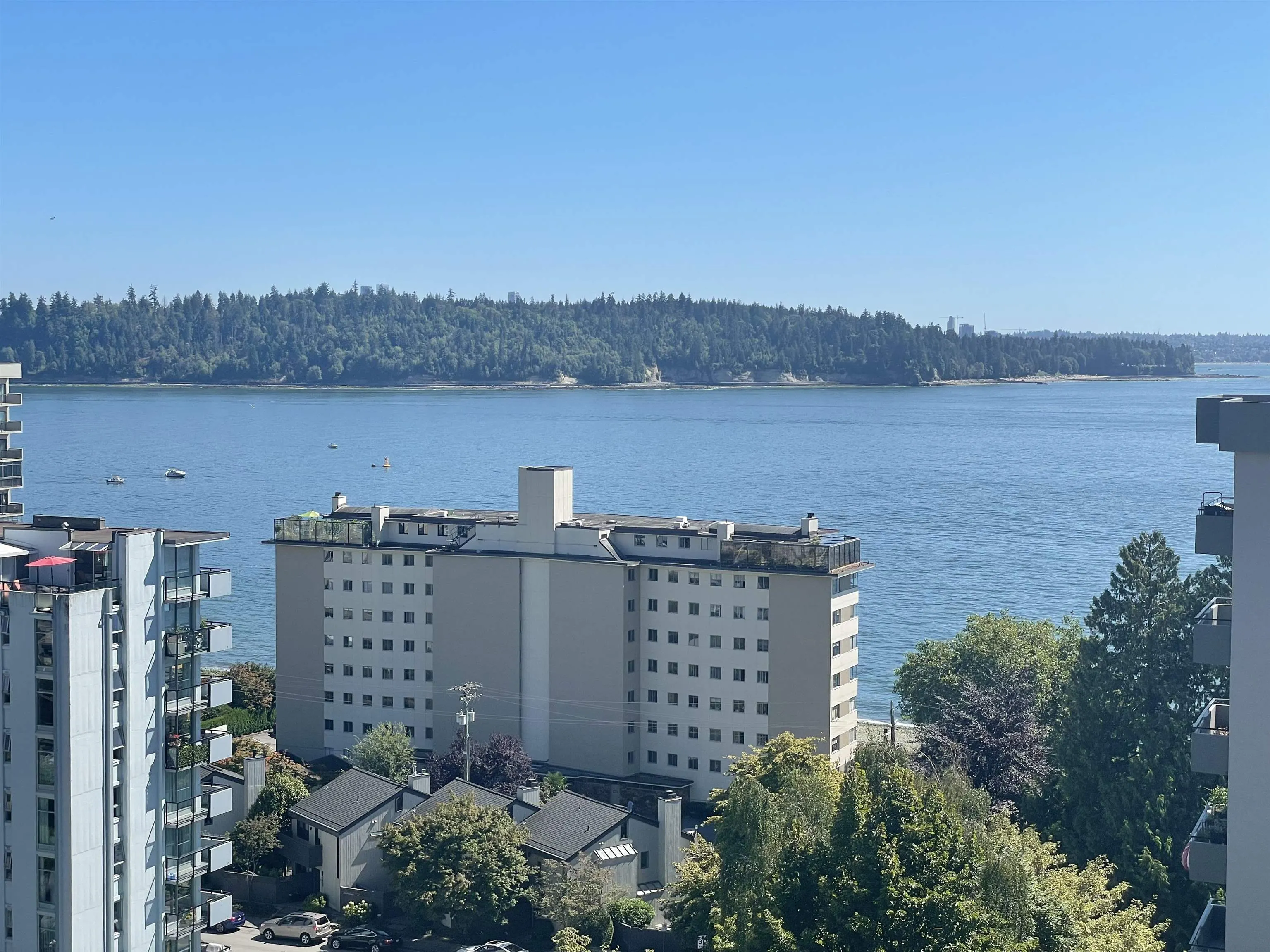 605 1930 Marine Drive