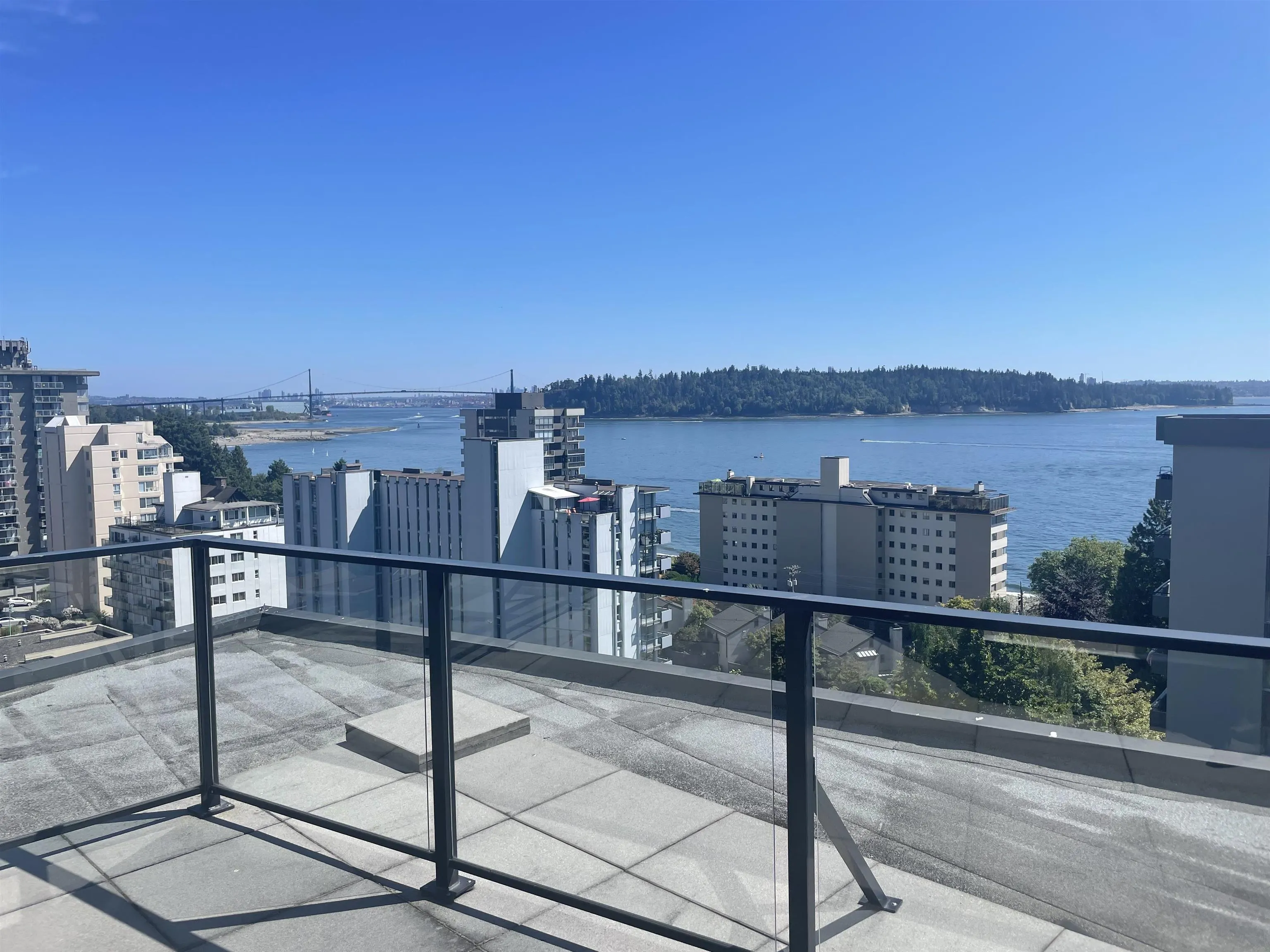 605 1930 Marine Drive