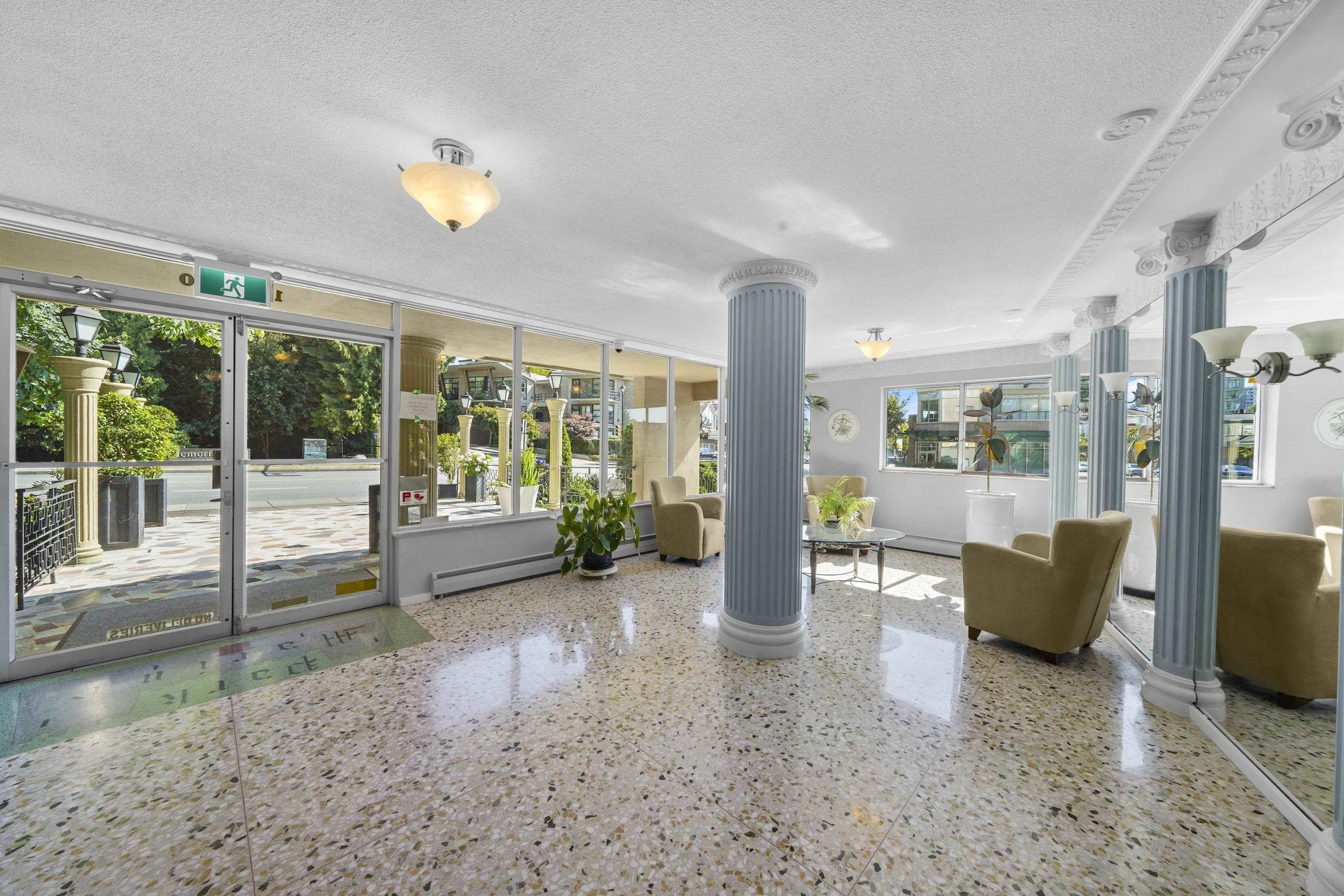 605 1930 Marine Drive