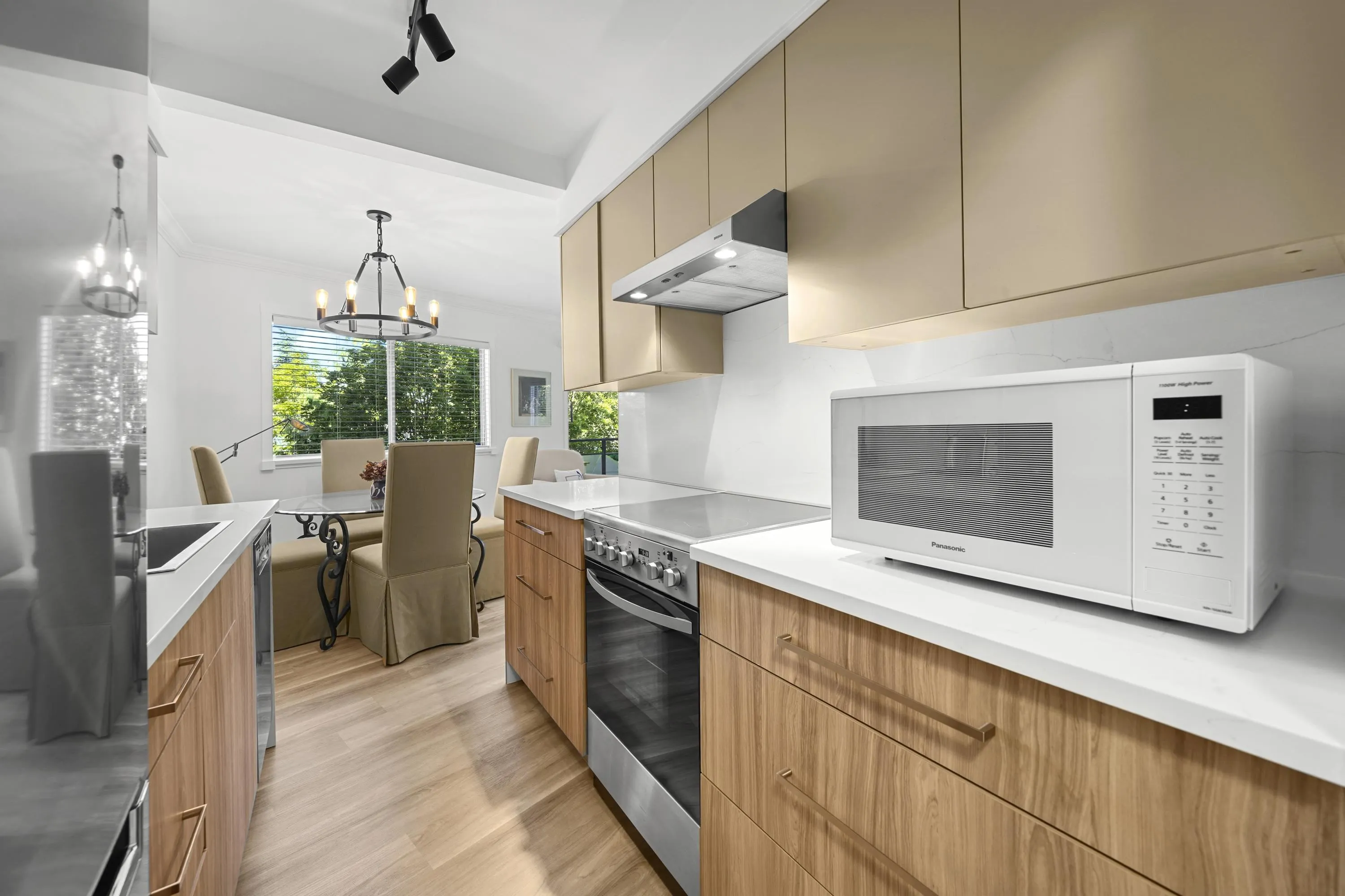 605 1930 Marine Drive