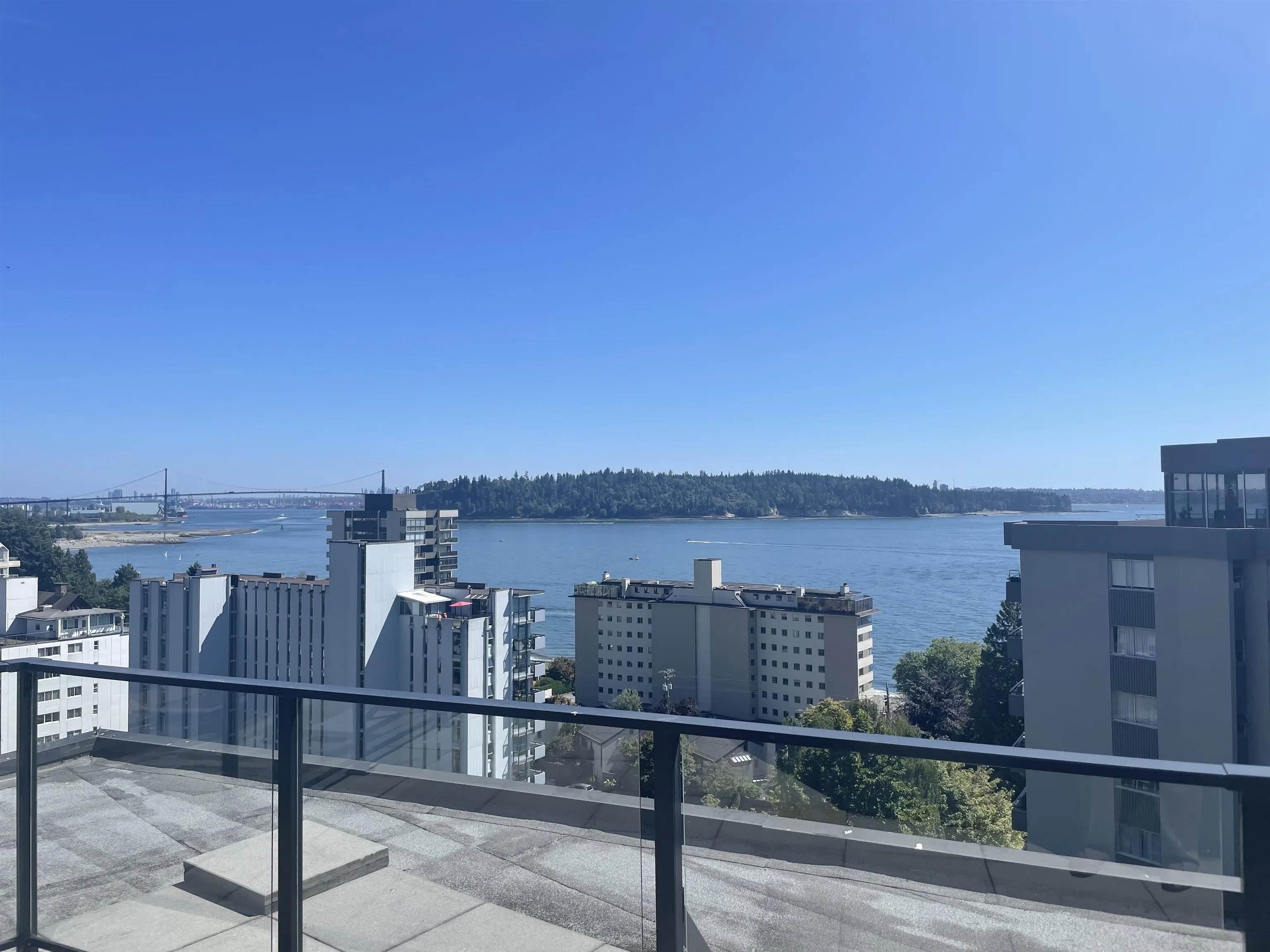 605 1930 Marine Drive