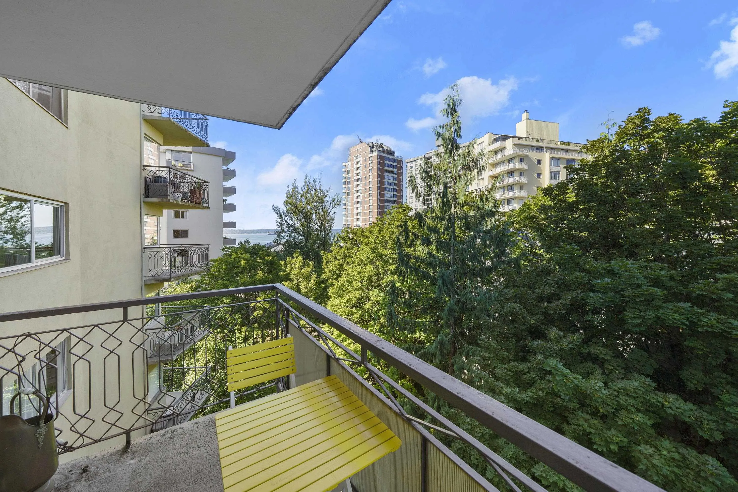 605 1930 Marine Drive