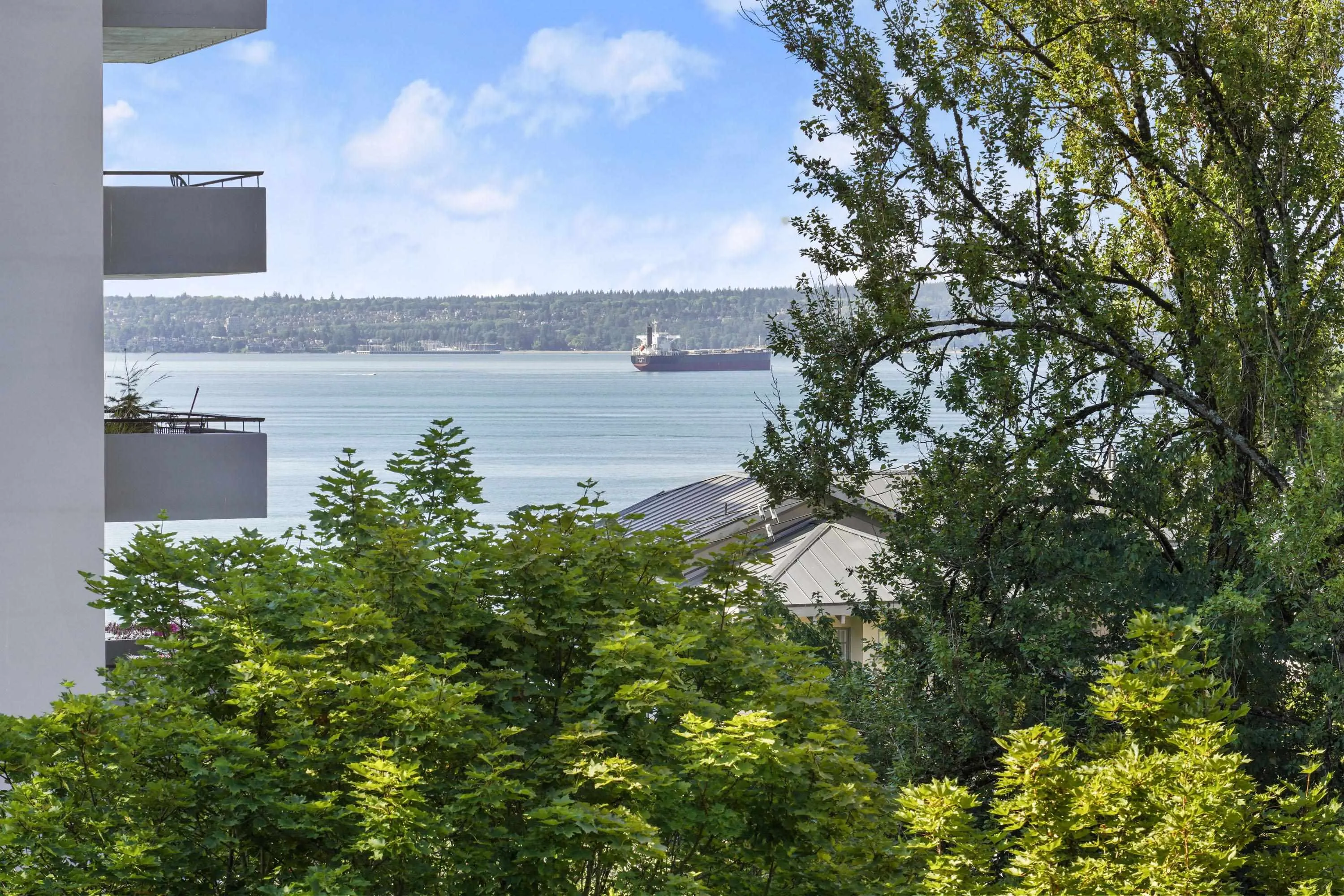 605 1930 Marine Drive