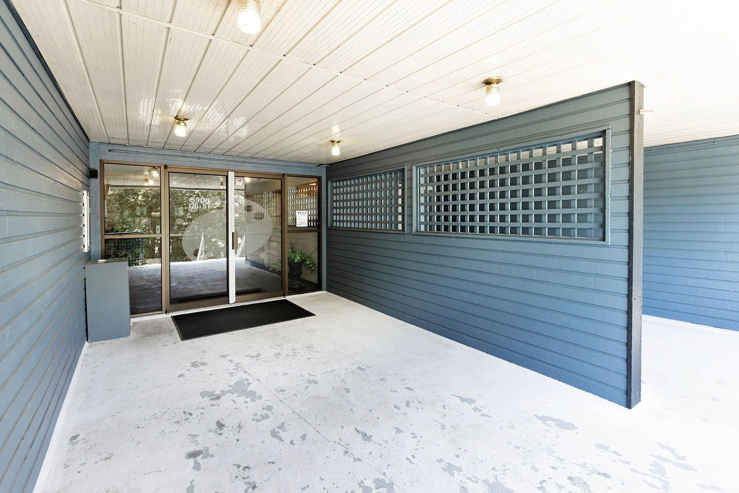 313 5906 176a Street