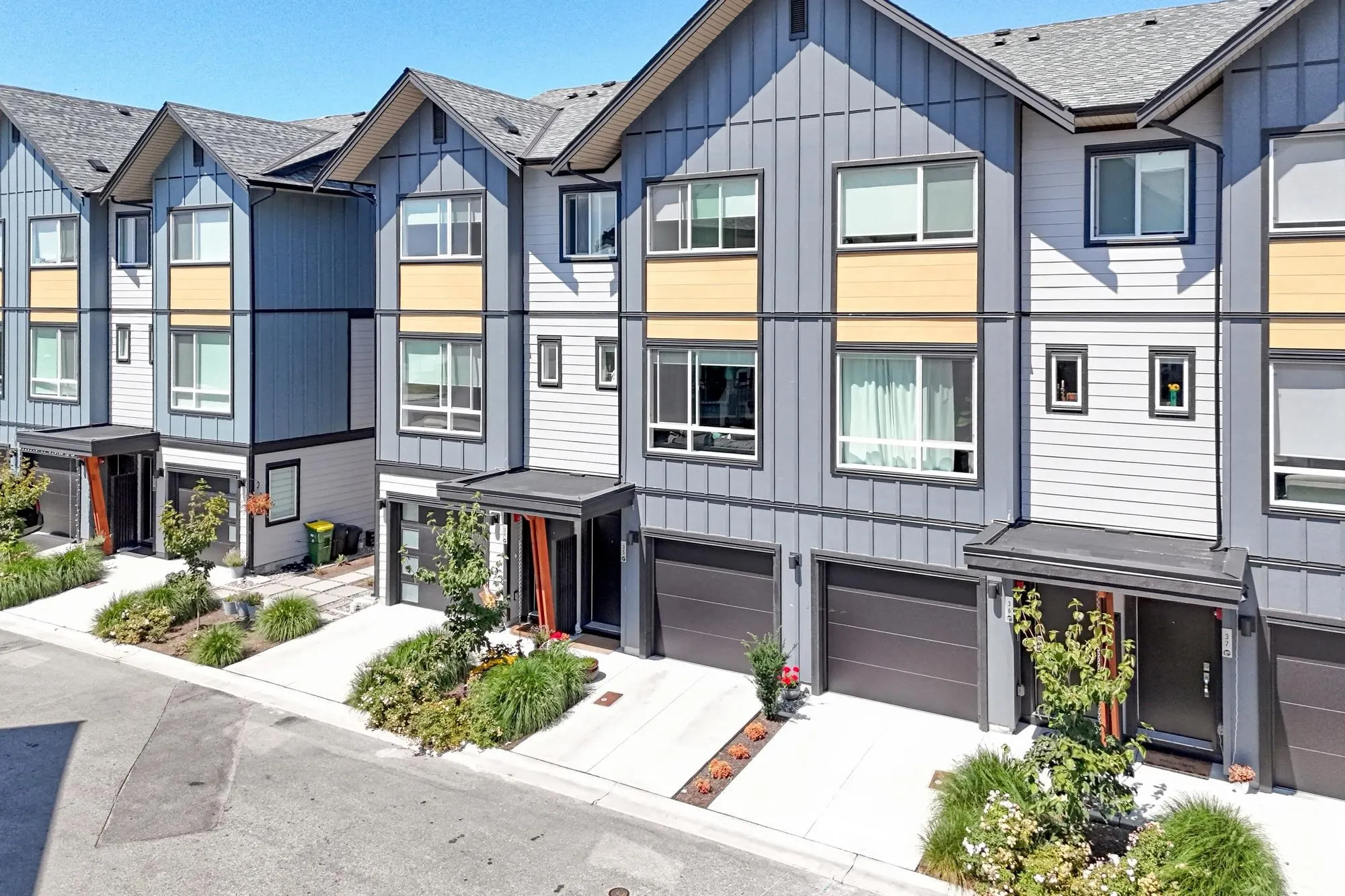 35 4375 Cormorant Way