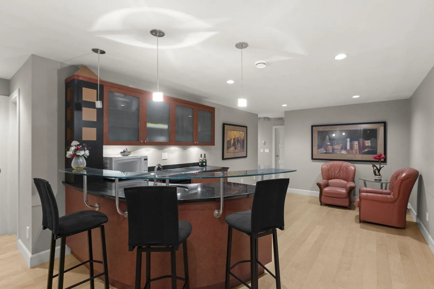1128 Crestline Road