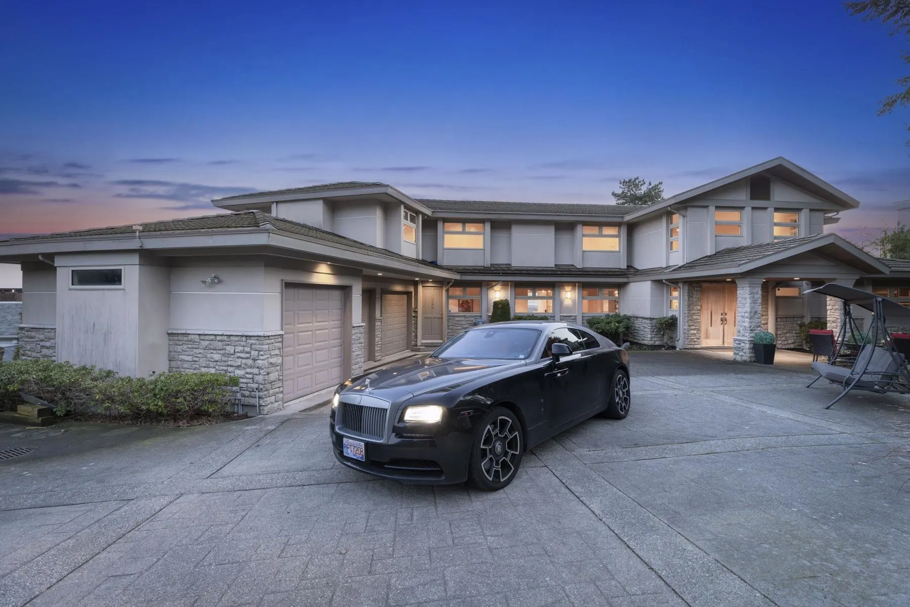 1128 Crestline Road