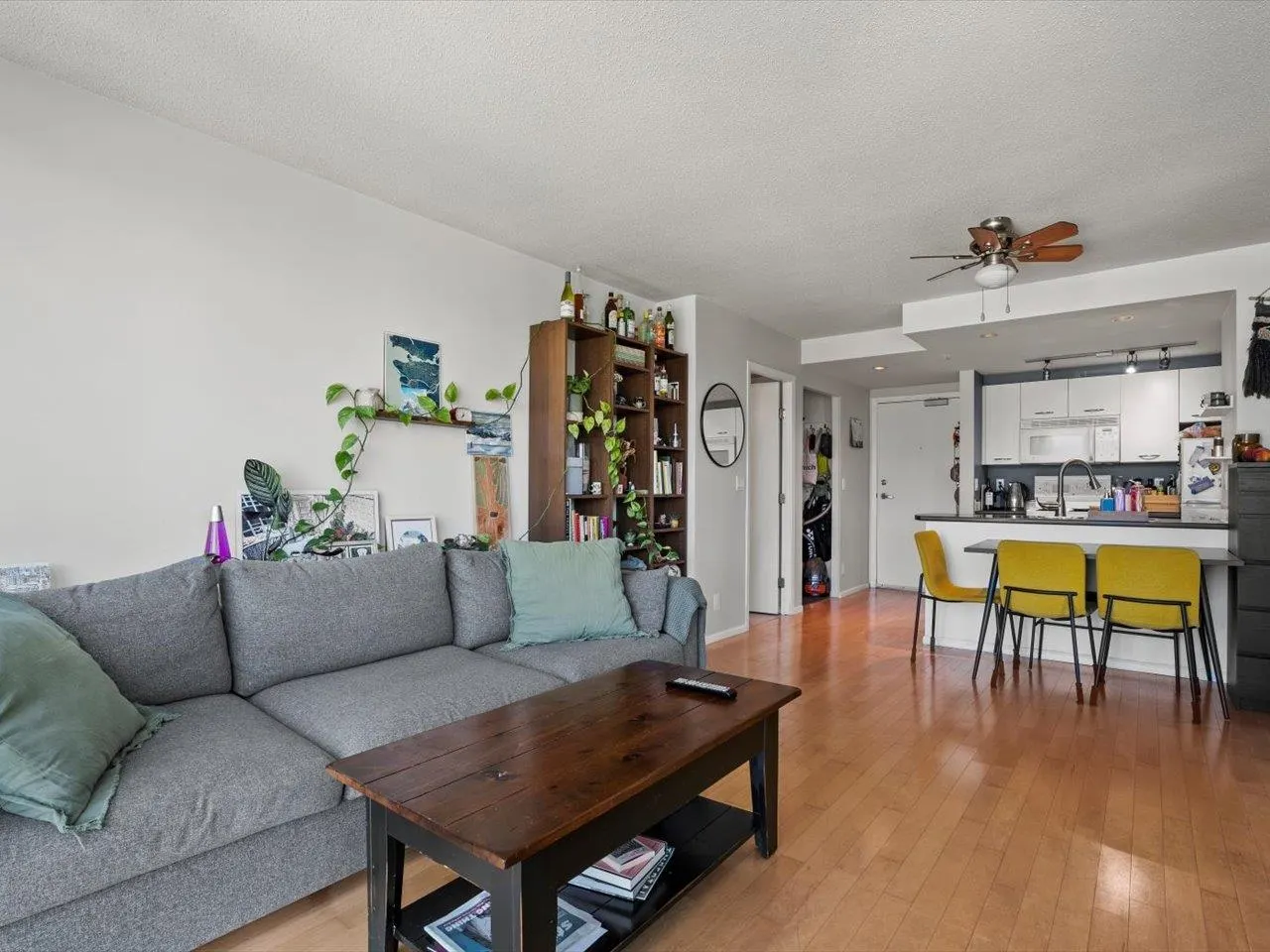 2305 1331 W Georgia Street