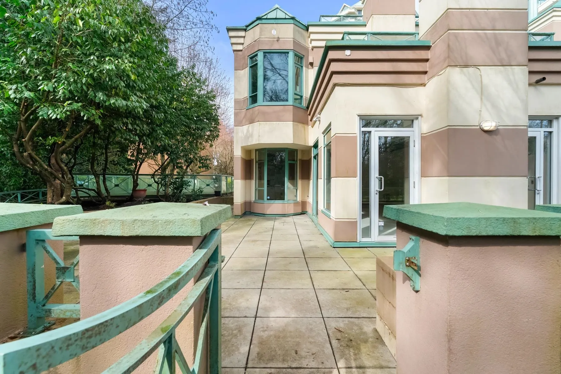 348 Taylor Way