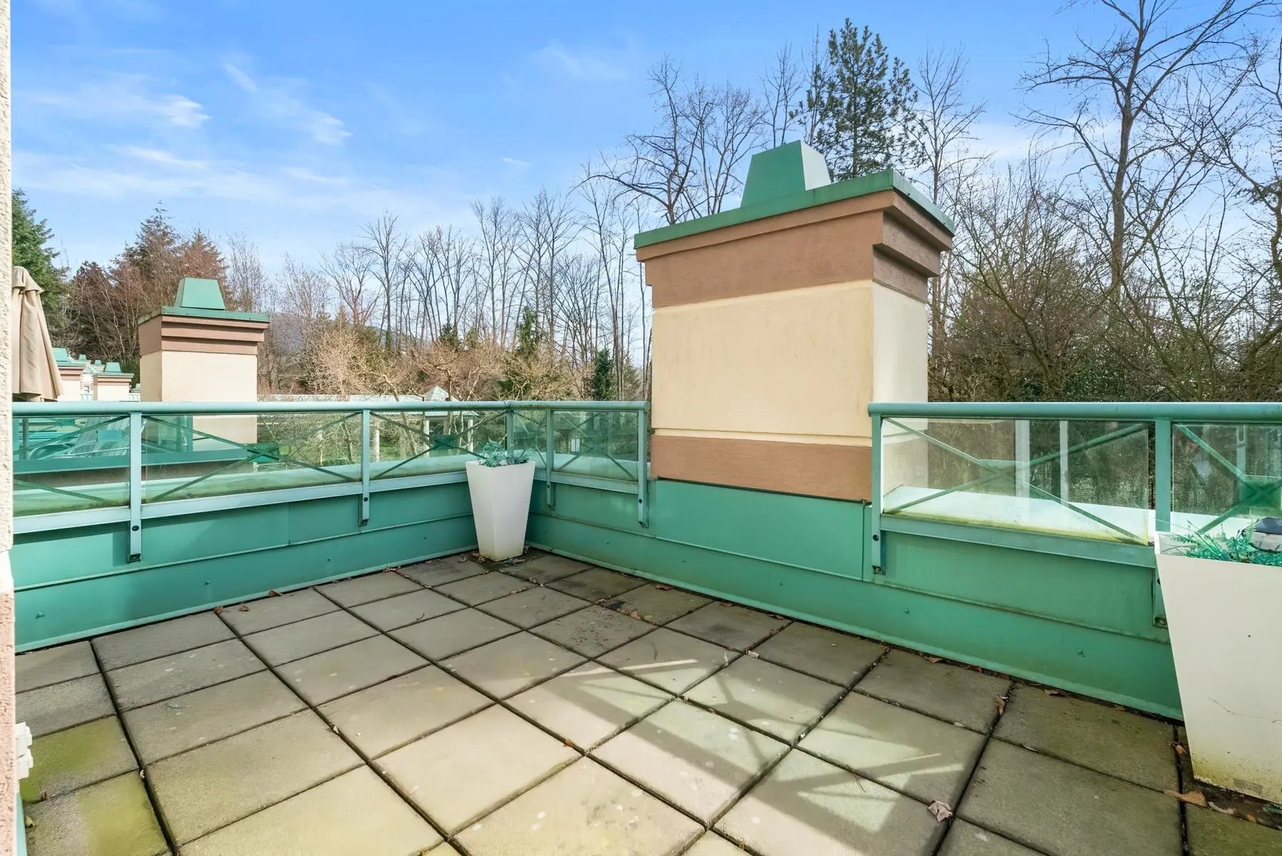 348 Taylor Way