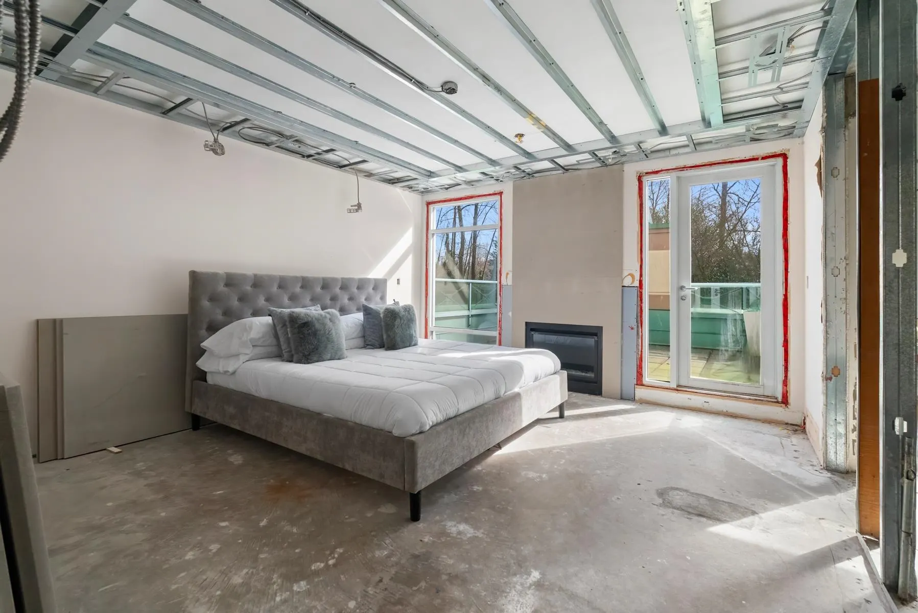 348 Taylor Way