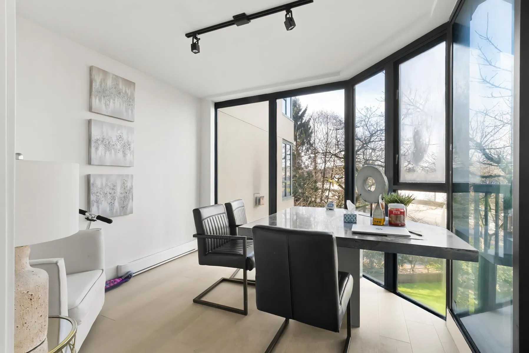 3D 328 Taylor Way