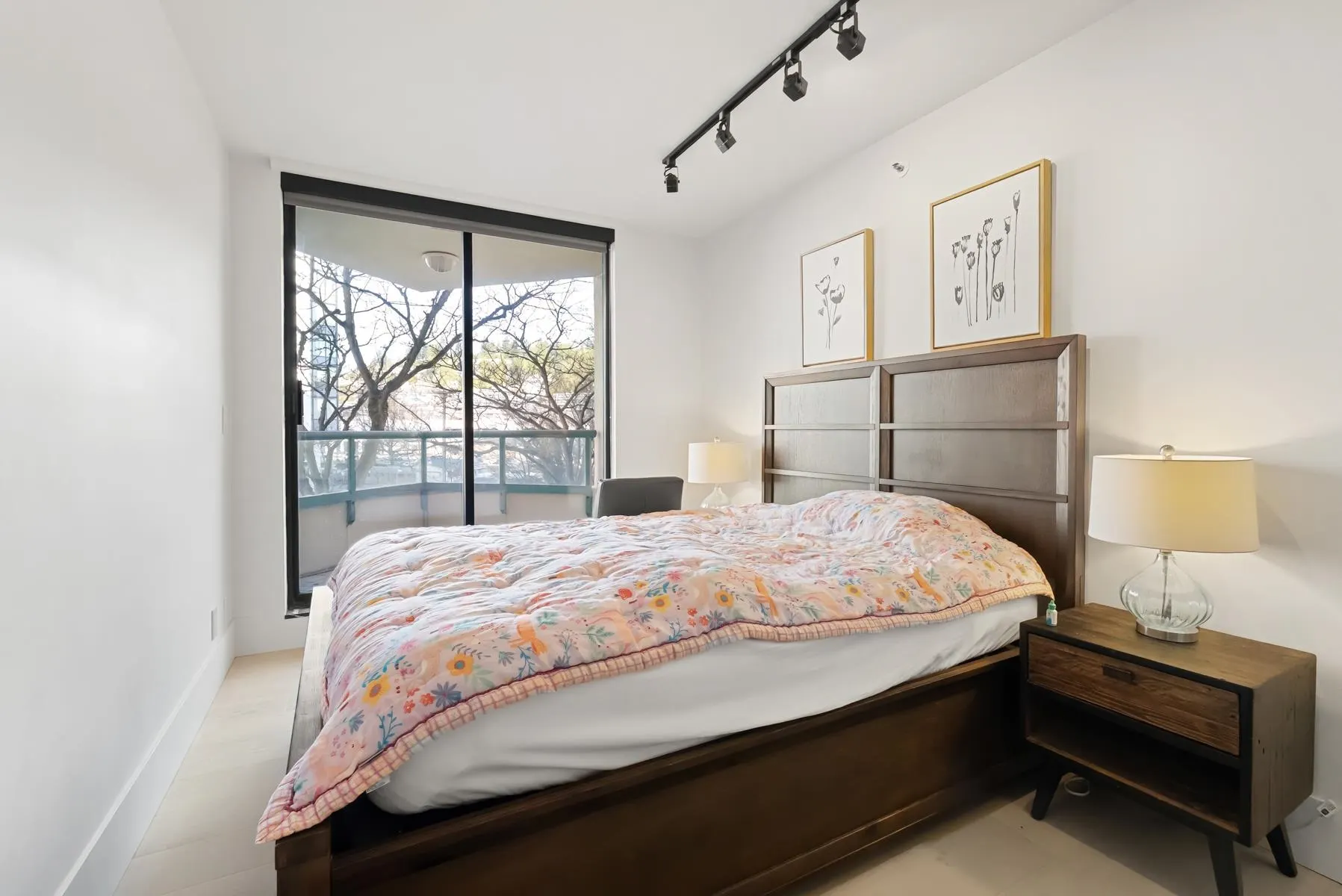 3D 328 Taylor Way