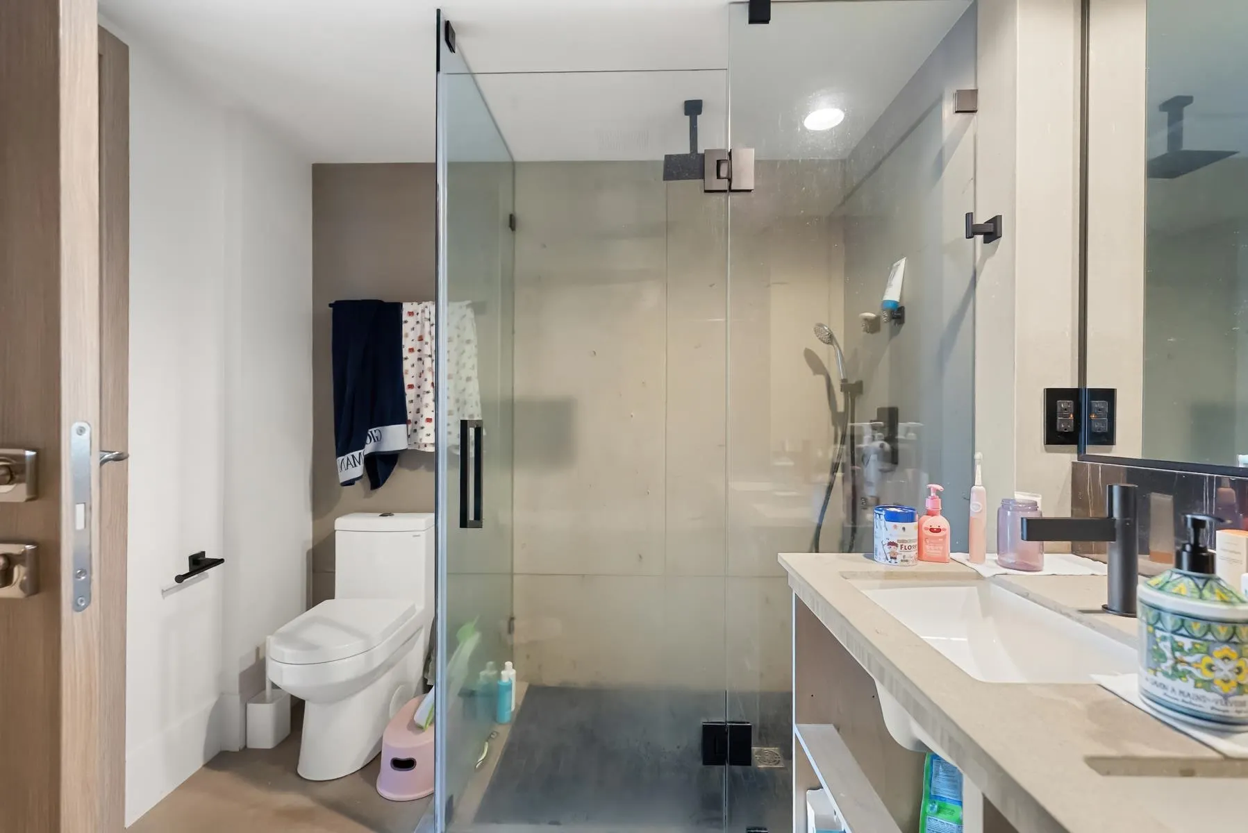 3D 328 Taylor Way