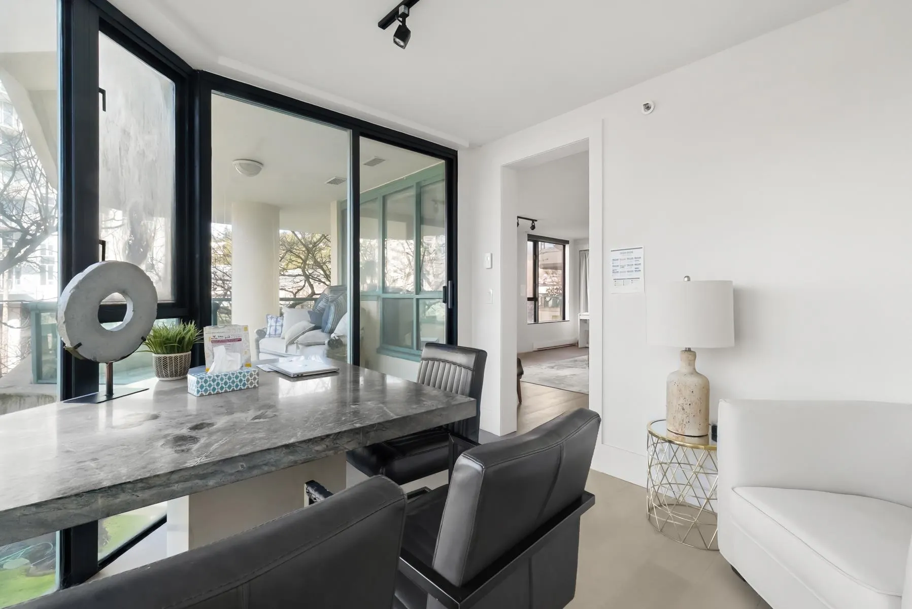 3D 328 Taylor Way