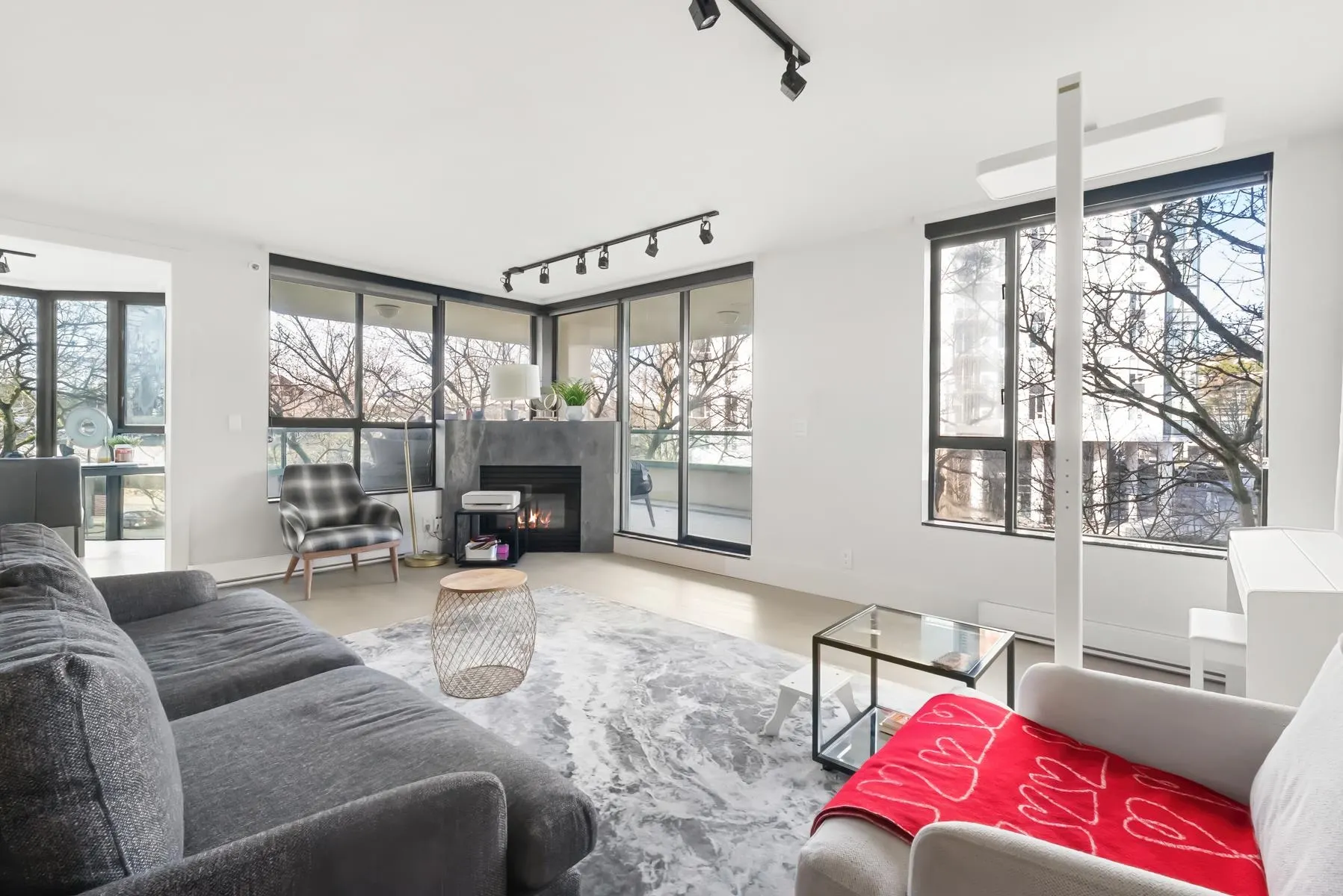 3D 328 Taylor Way