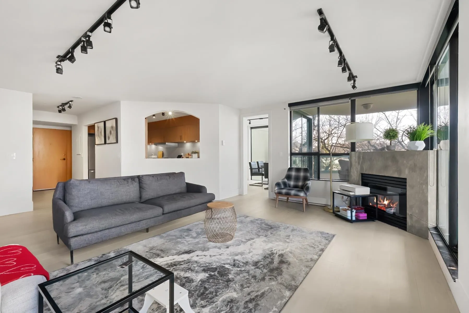3D 328 Taylor Way