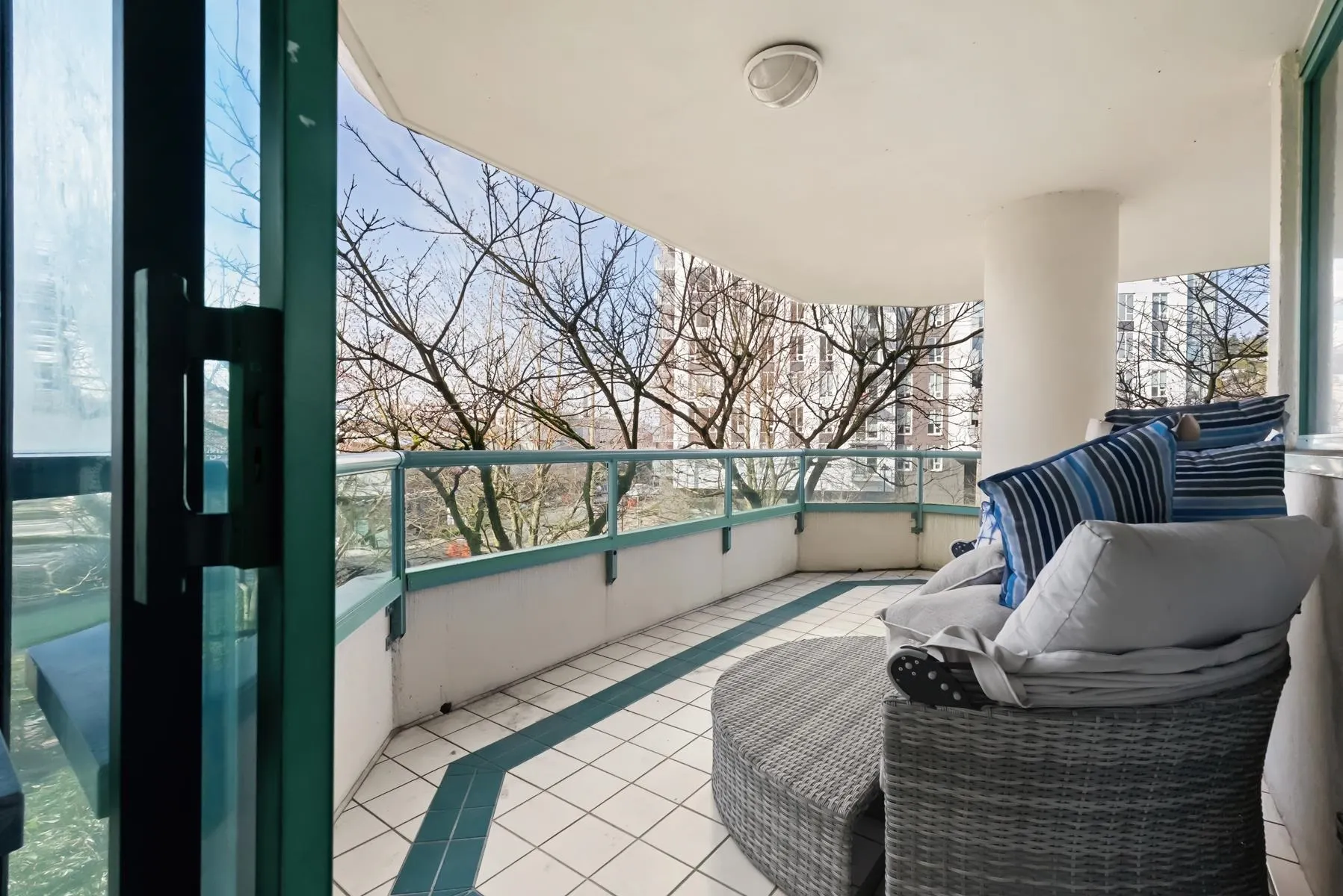 3D 328 Taylor Way