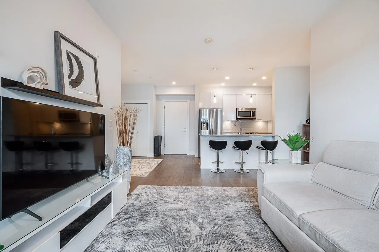 405 5485 Brydon Crescent
