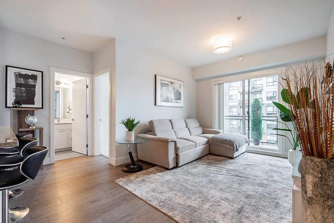 405 5485 Brydon Crescent