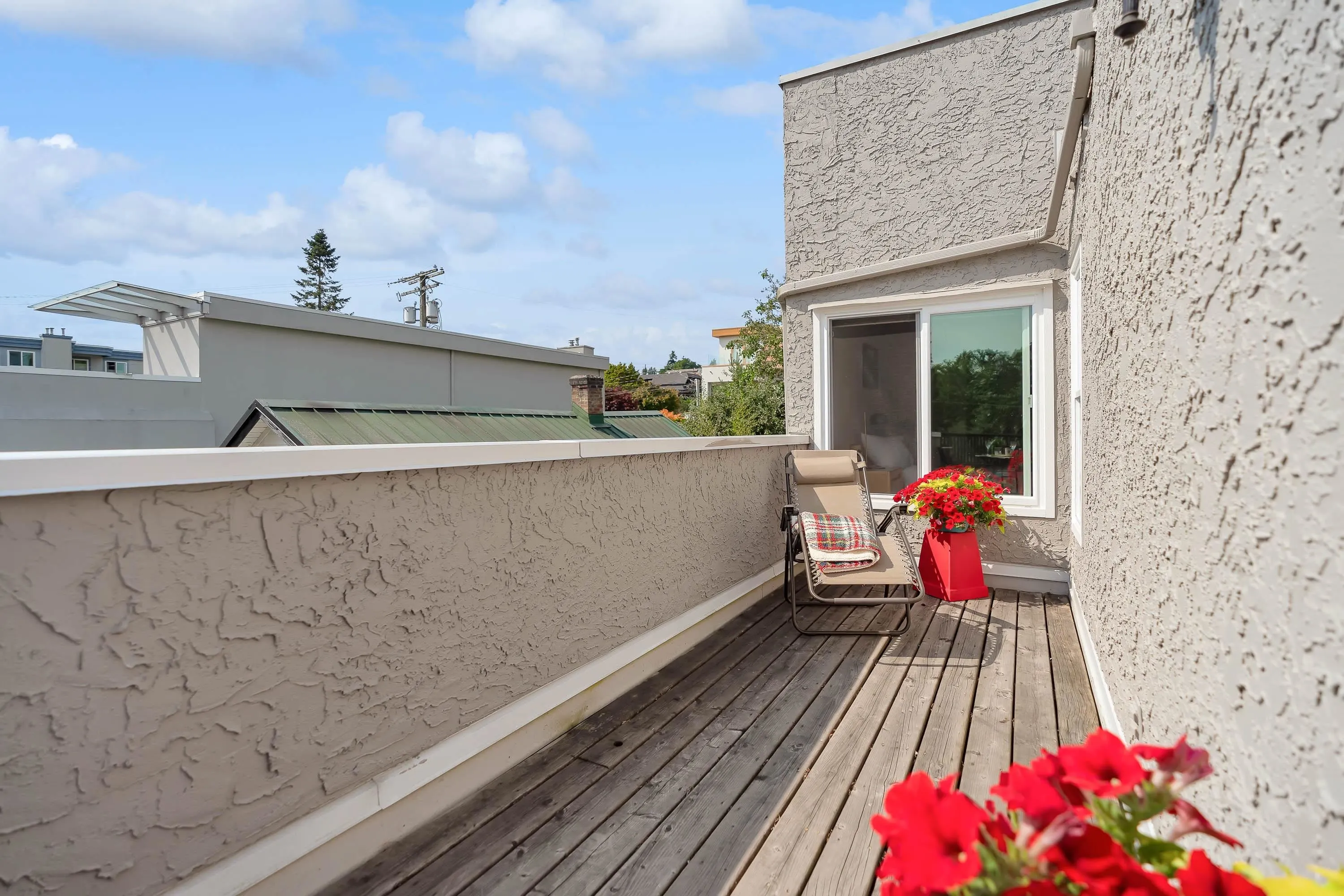 14 15971 Marine Drive