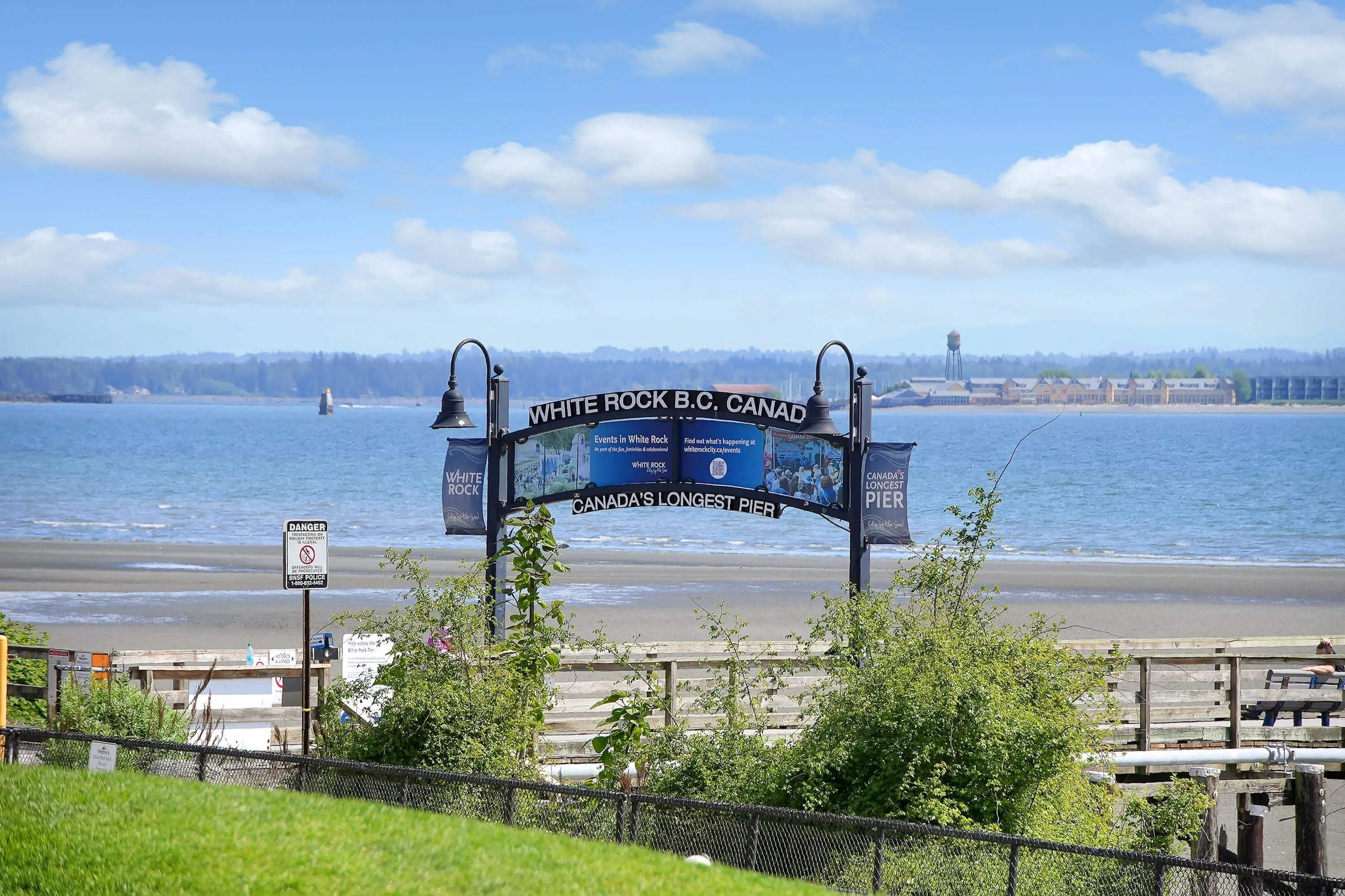 14 15971 Marine Drive