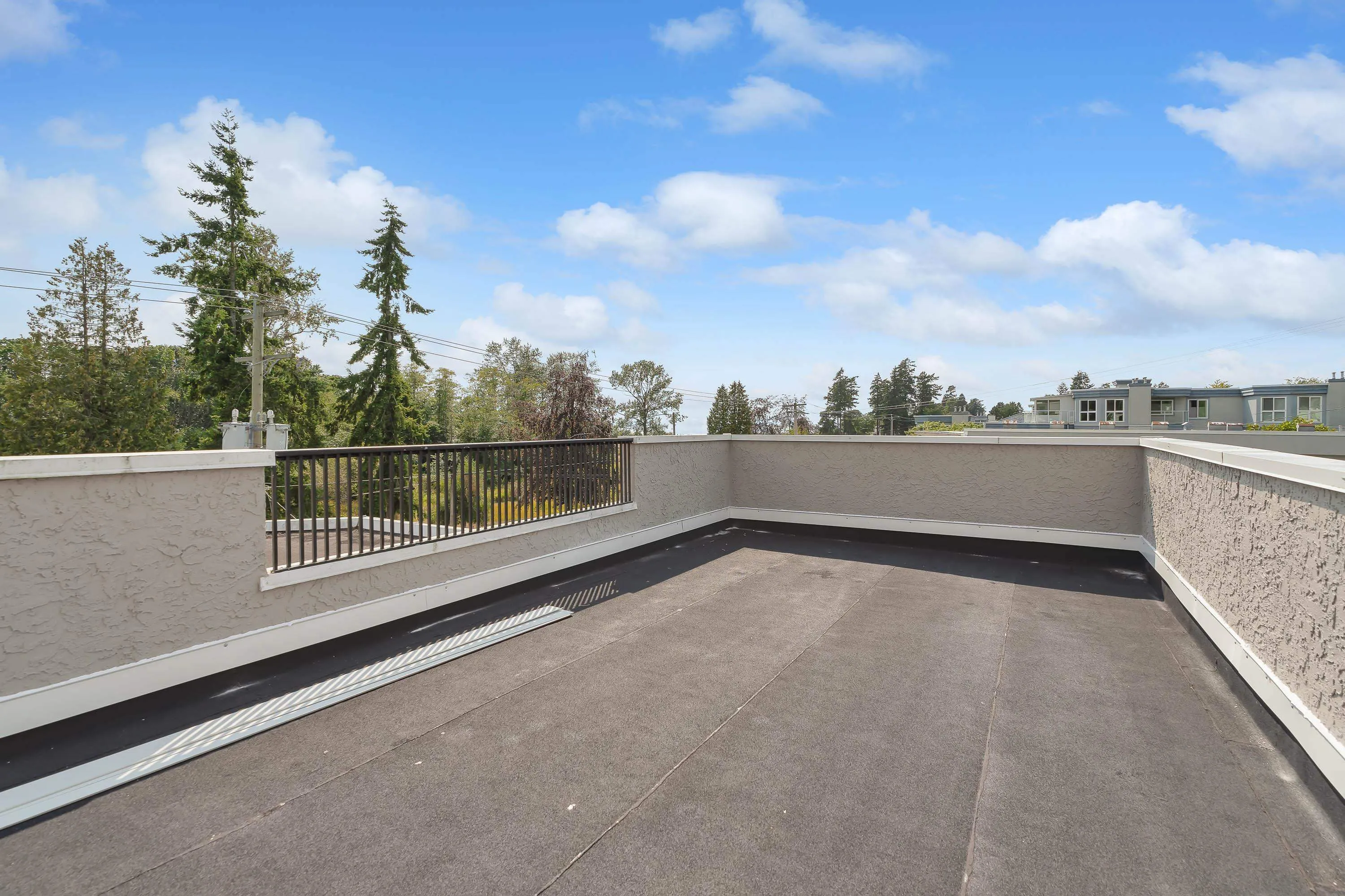 14 15971 Marine Drive
