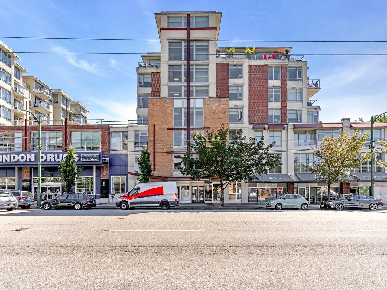 515 2268 W Broadway
