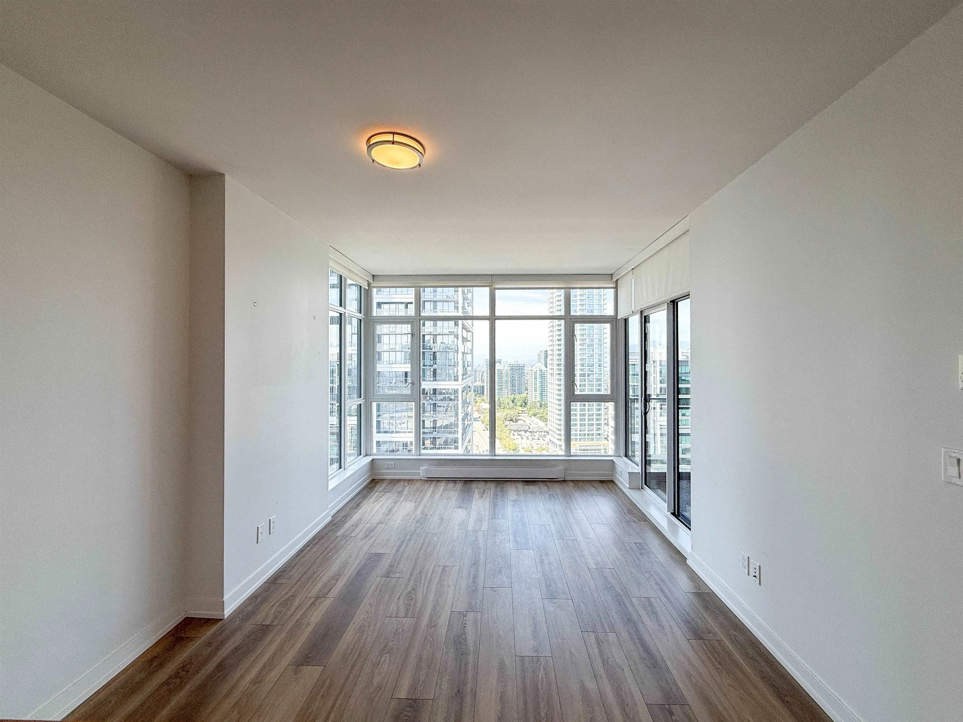 2602 4688 Kingsway