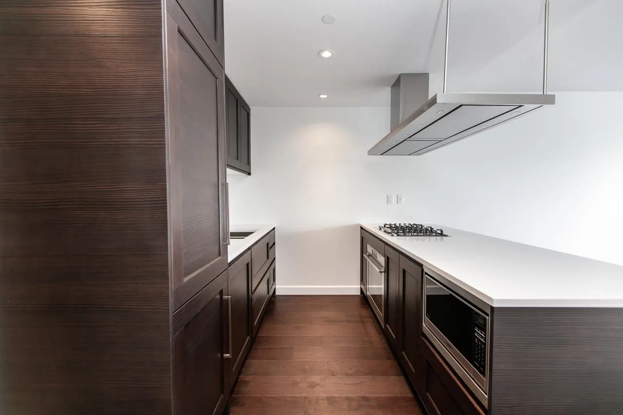 1908 3355 Binning Road