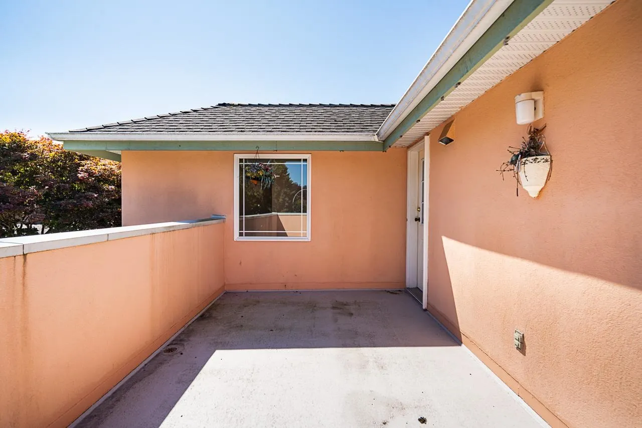 8 19044 118b Avenue