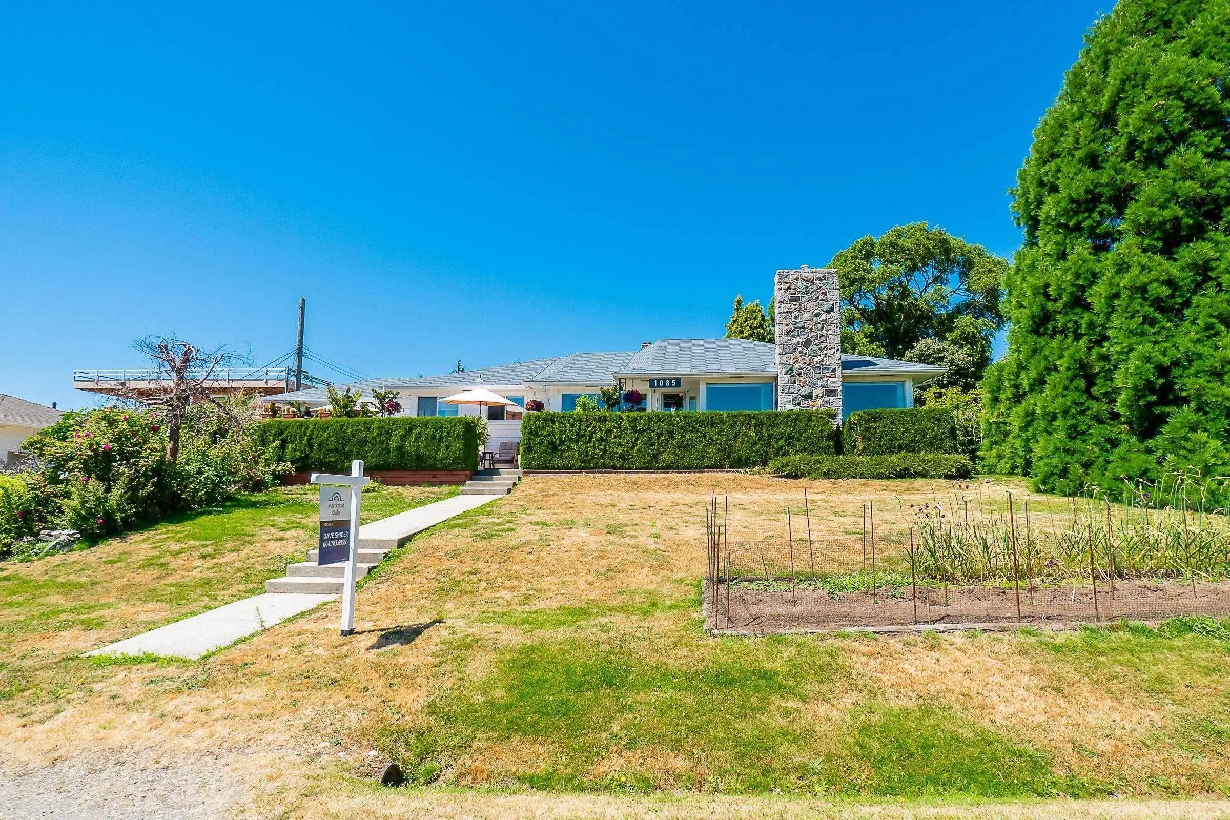1085 Balsam Street
